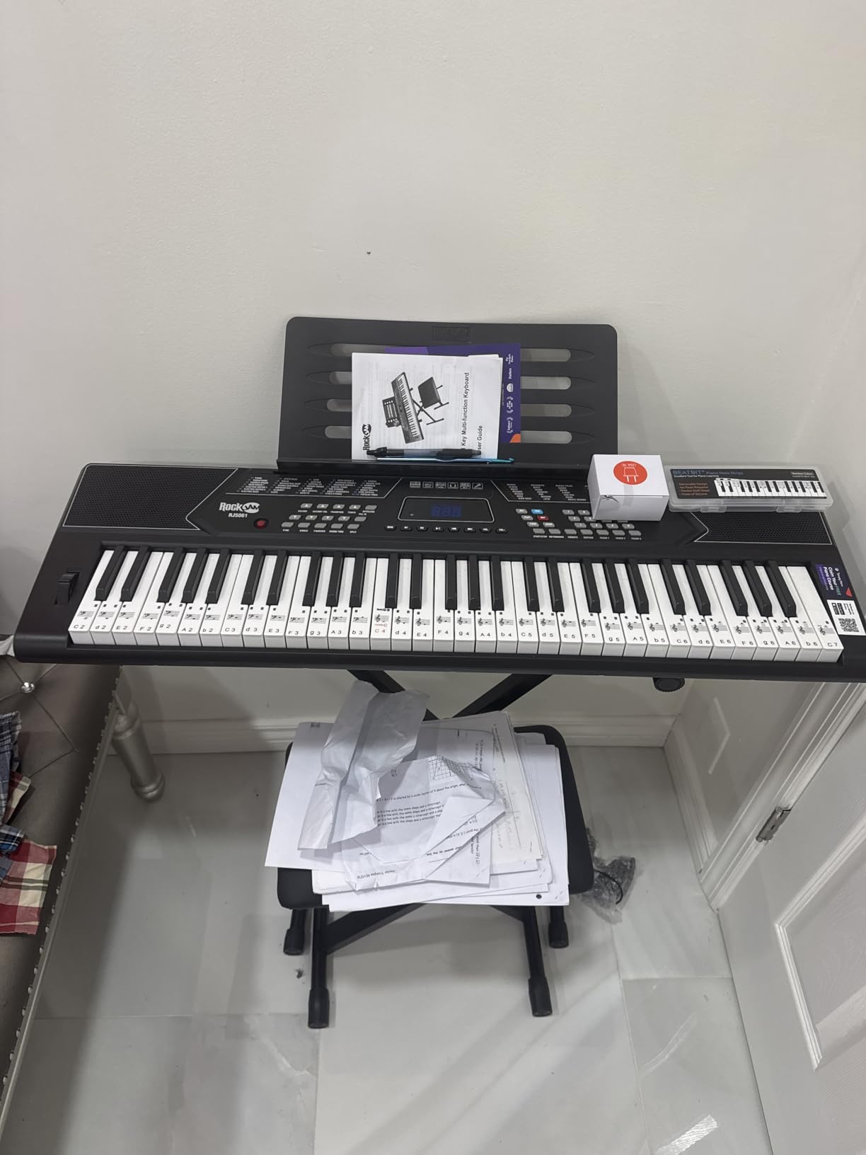 RockJam RJ5061 61 Key Keyboard Piano Kit with Stand, Bench & Headphones | Beginner electric keyboard piano set with pitch bend, LED panel, Simply Piano lessons and note stickers, all included customer photo 2