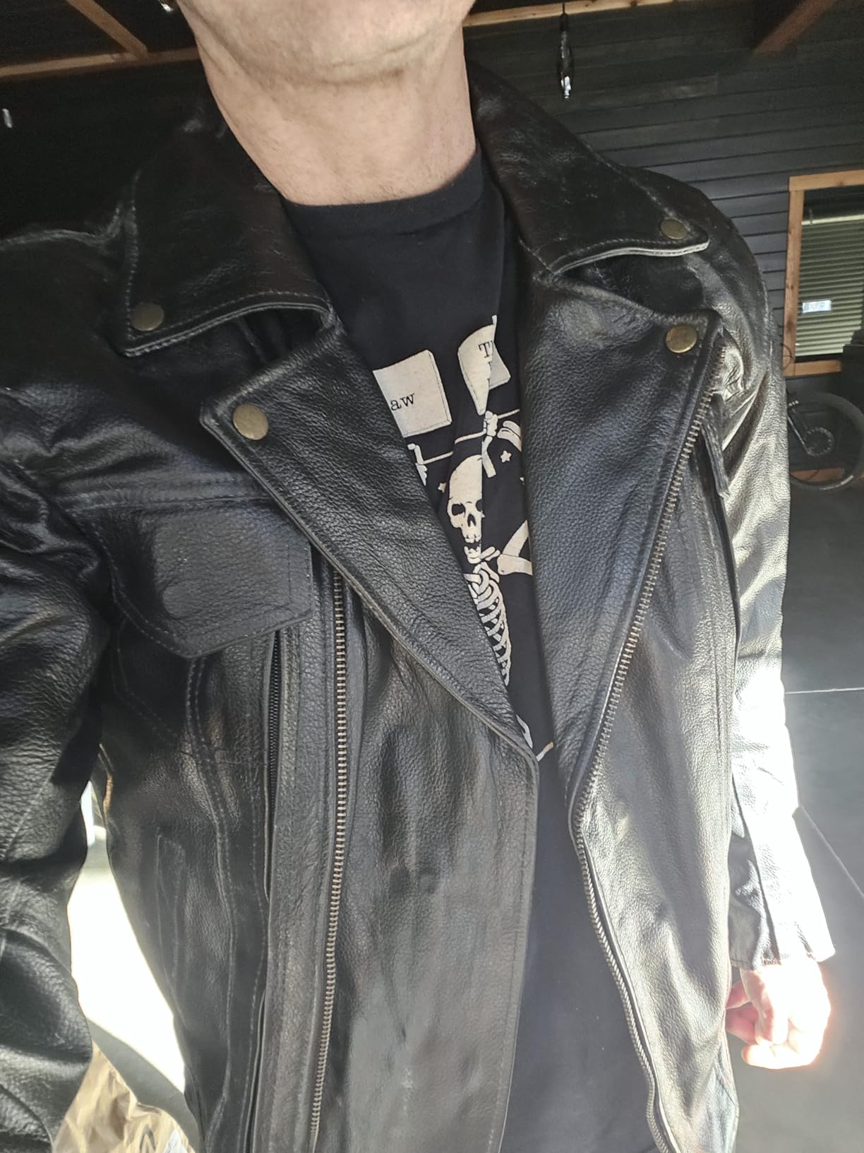 OUTRIDER Men's Buffalo Leather Motorcycle Jacket CE Armor, Airflow Black L customer photo 1