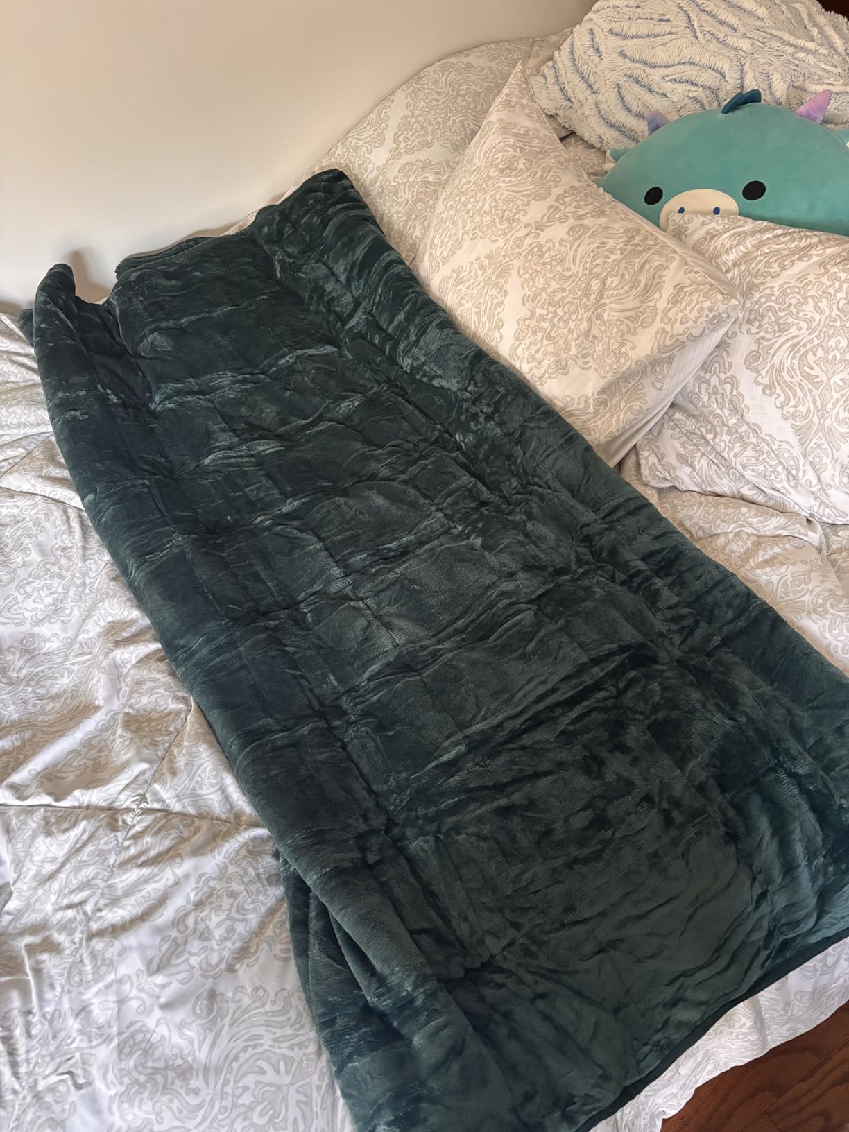 Uttermara Weighted Blankets for Adults Queen Size, 15lbs 60x80 Inches | Soft Plush Flannel Weighted Throw Blanket, Warm Cozy Sherpa, Washable Heavy Throw for Sleeping, Calming And Relaxing, Grey customer photo 1