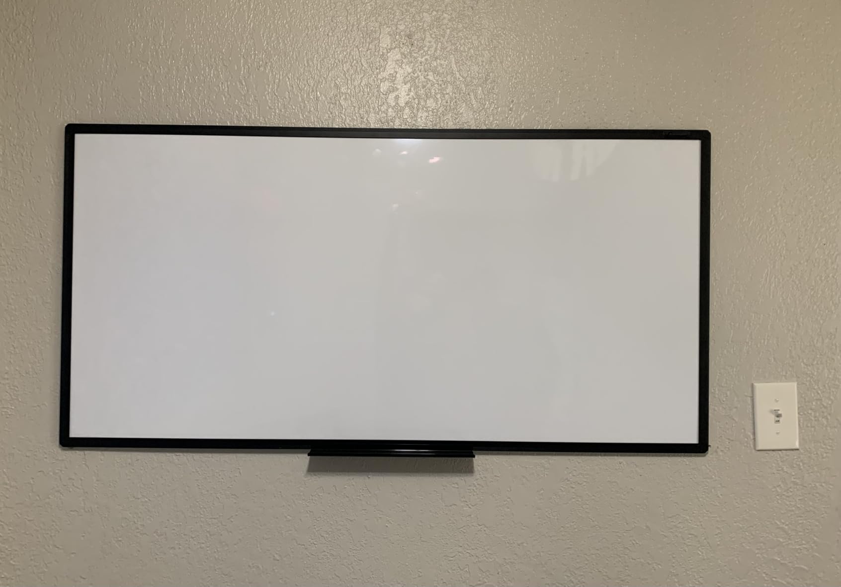 VIZ-PRO Magnetic Dry Erase White Board, 36 X 24 Inches, Black Aluminium Frame customer photo 1