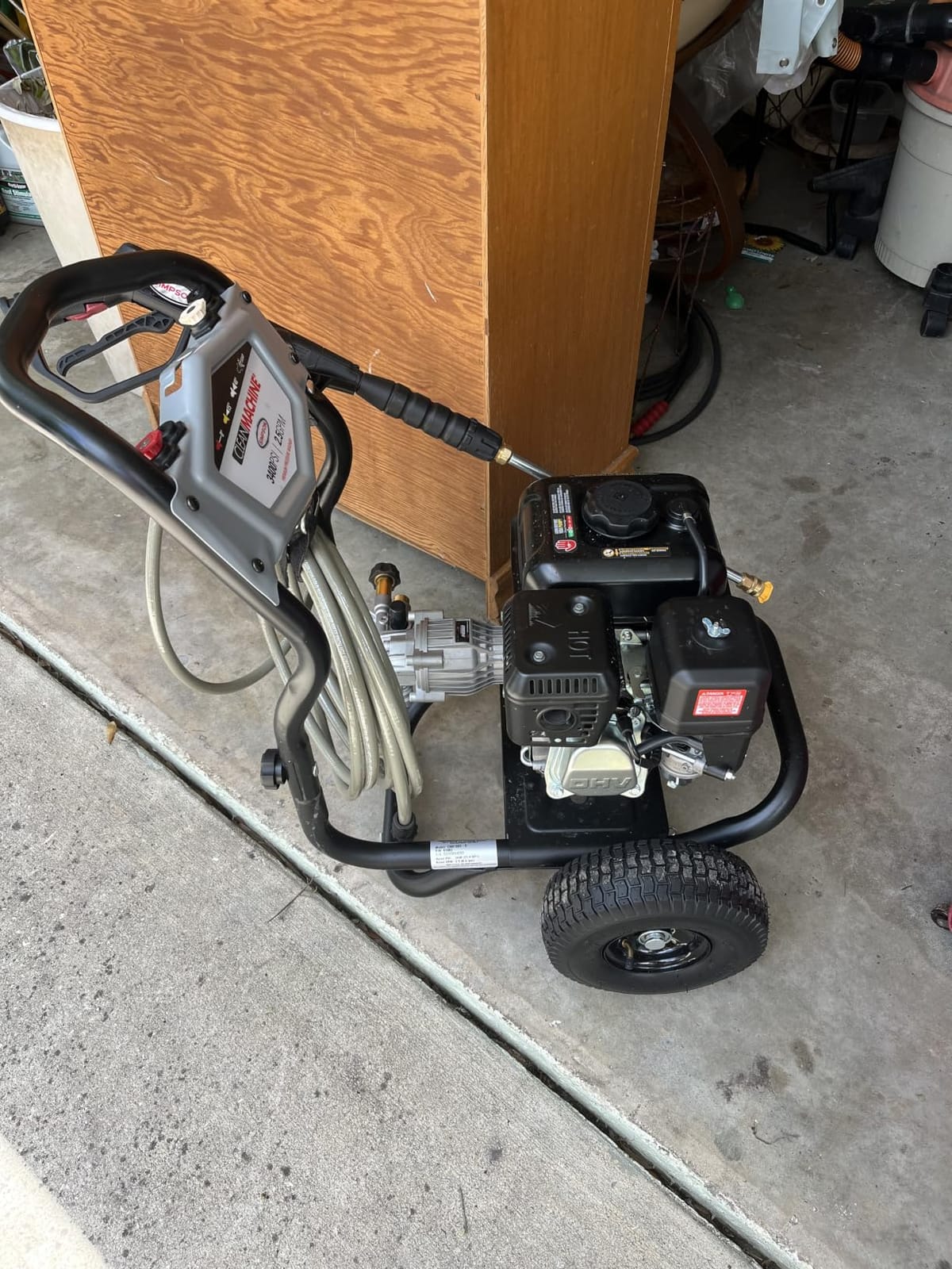 Simpson Clean Machine 3400 PSI Gas Pressure Washer, 2.5 GPM, CRX engine, AAA Axial Cam Pump, 25' Hose, 5 Nozzles, Low-profile Frame, 49-State Compliant (CM61083) customer photo 2