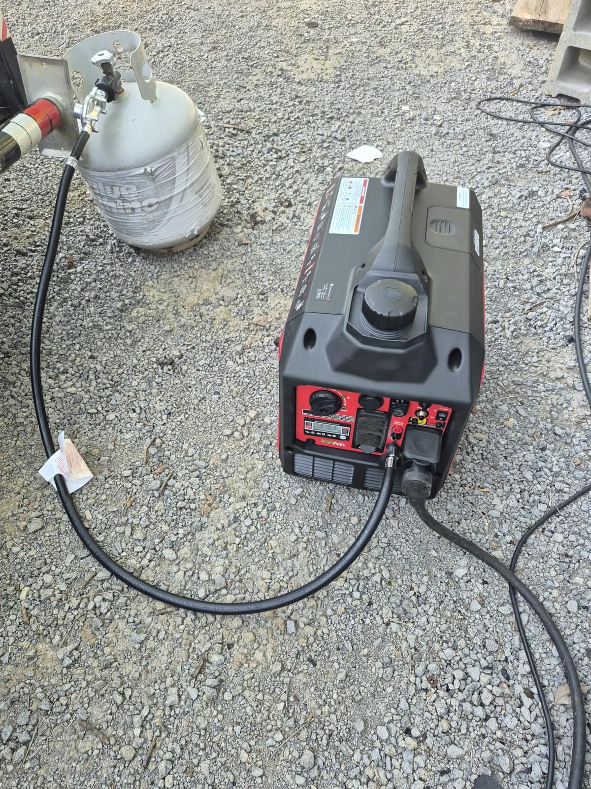 PowerSmart 2500 Watt Portable Inverter Generator for Camping | Super Quiet, Long Runtime customer photo 1