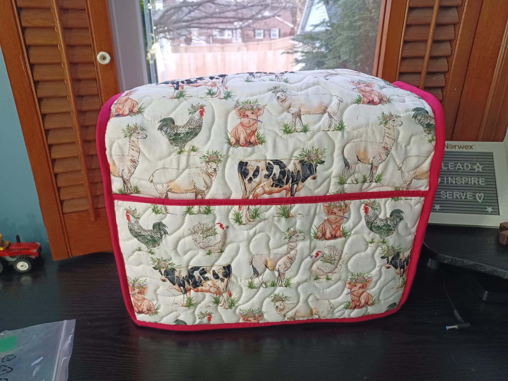 Brother CS7000X Sewing and Quilting Machine LCD Display customer photo 1