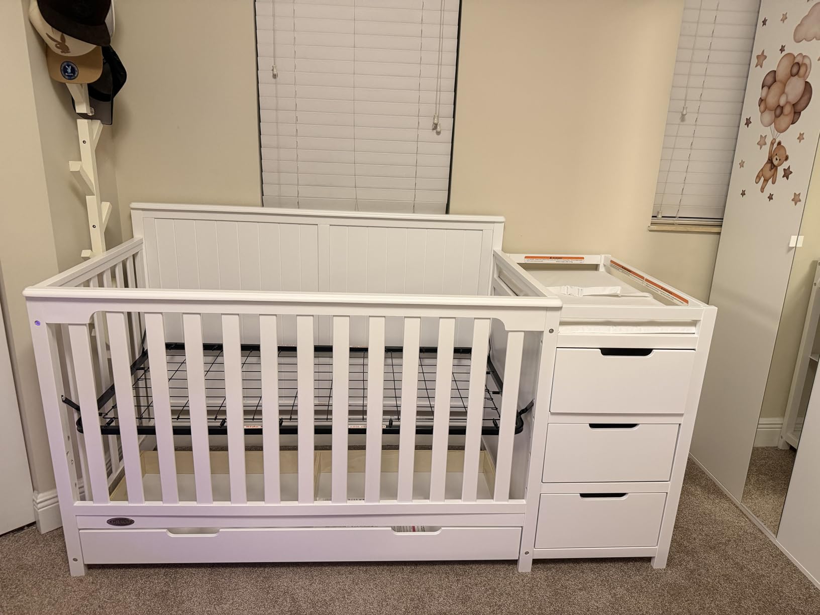 Graco Hadley 5-in-1 Convertible Crib & Changer, White | GREENGUARD Gold Certified customer photo 1