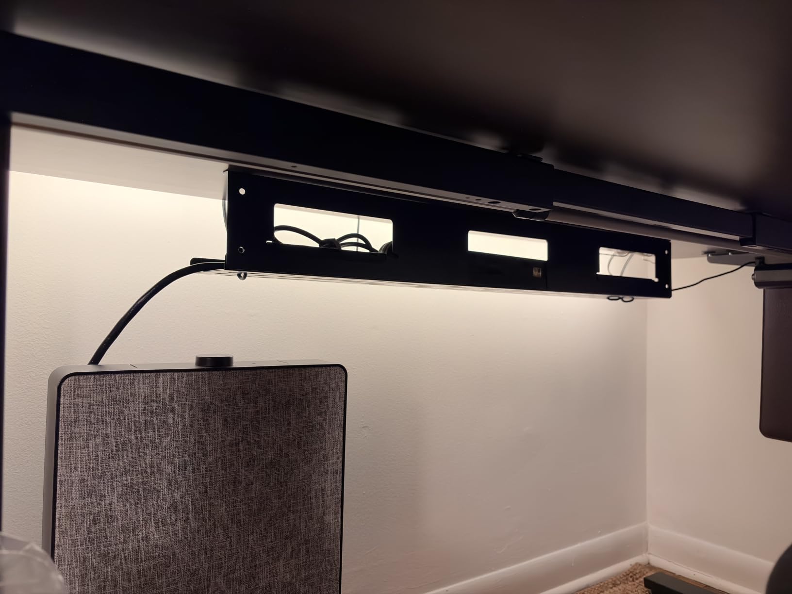 FLEXISPOT Under Desk Cable Management Tray, Metal Raceway Wires Cable Tidy Organizer, Office and Home Cable Tray Use for Standing Desk (Black) customer photo 2