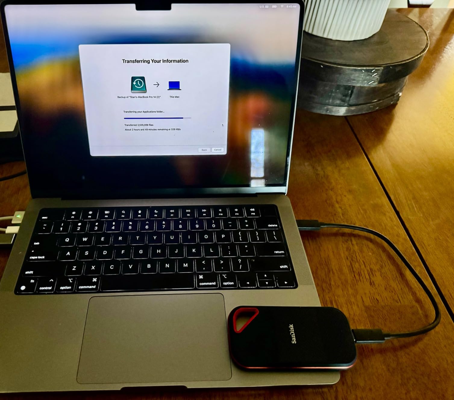 SANDISK 1TB Extreme PRO Portable SSD - Up to 2000MB/s - USB-C, USB 3.2 Gen 2x2, IP65 Water and Dust Resistance, Updated Firmware - External Solid State Drive - SDSSDE81-1T00-G25 customer photo 1