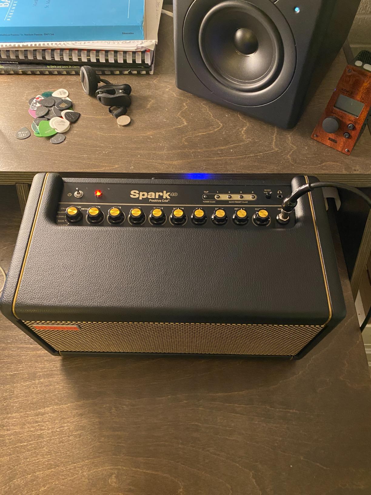 Positive Grid Spark 40-Watt Combo Practice Guitar Amplifier customer photo 1