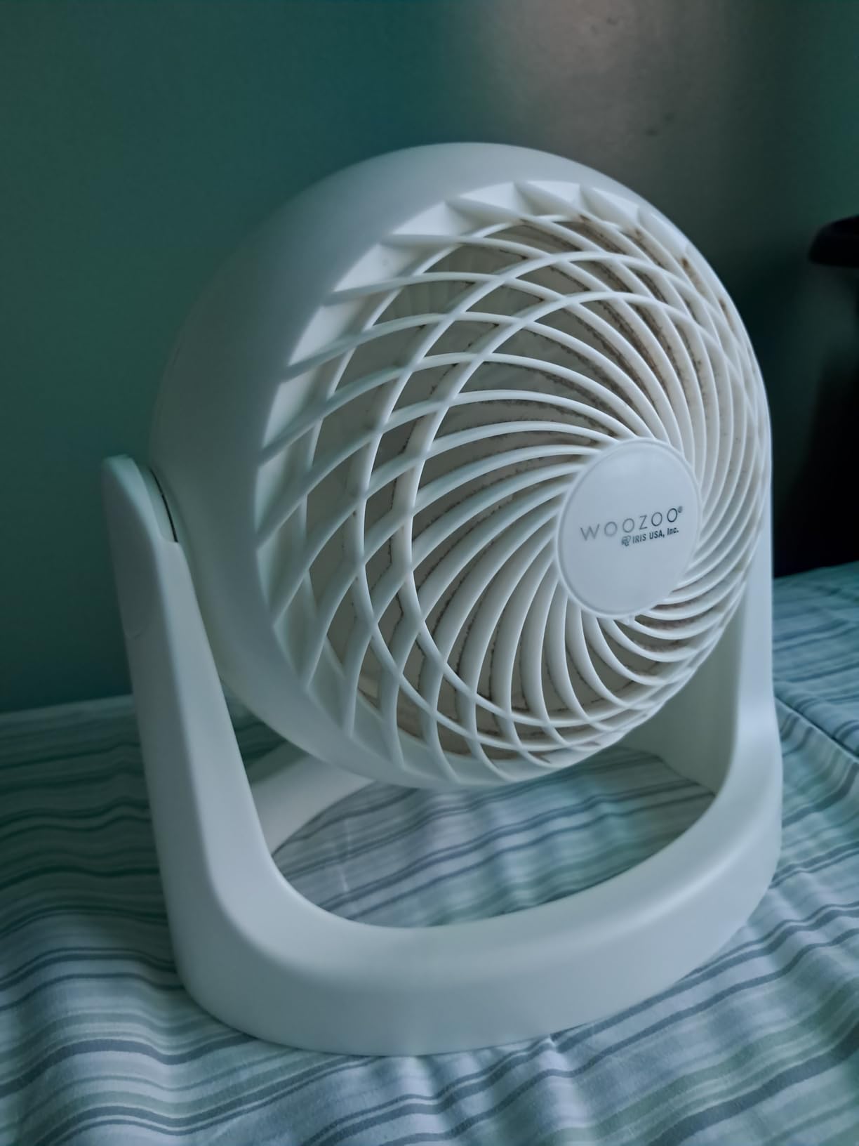 WOOZOO Small Desk Fan, 360 Degree Vertical Tilt, Quiet Table Fan, White | 52ft Max Air Distance, 30 db, Table Top Fan for Bedroom, Office, Dorm, Kitchen, Air Circulator customer photo 2