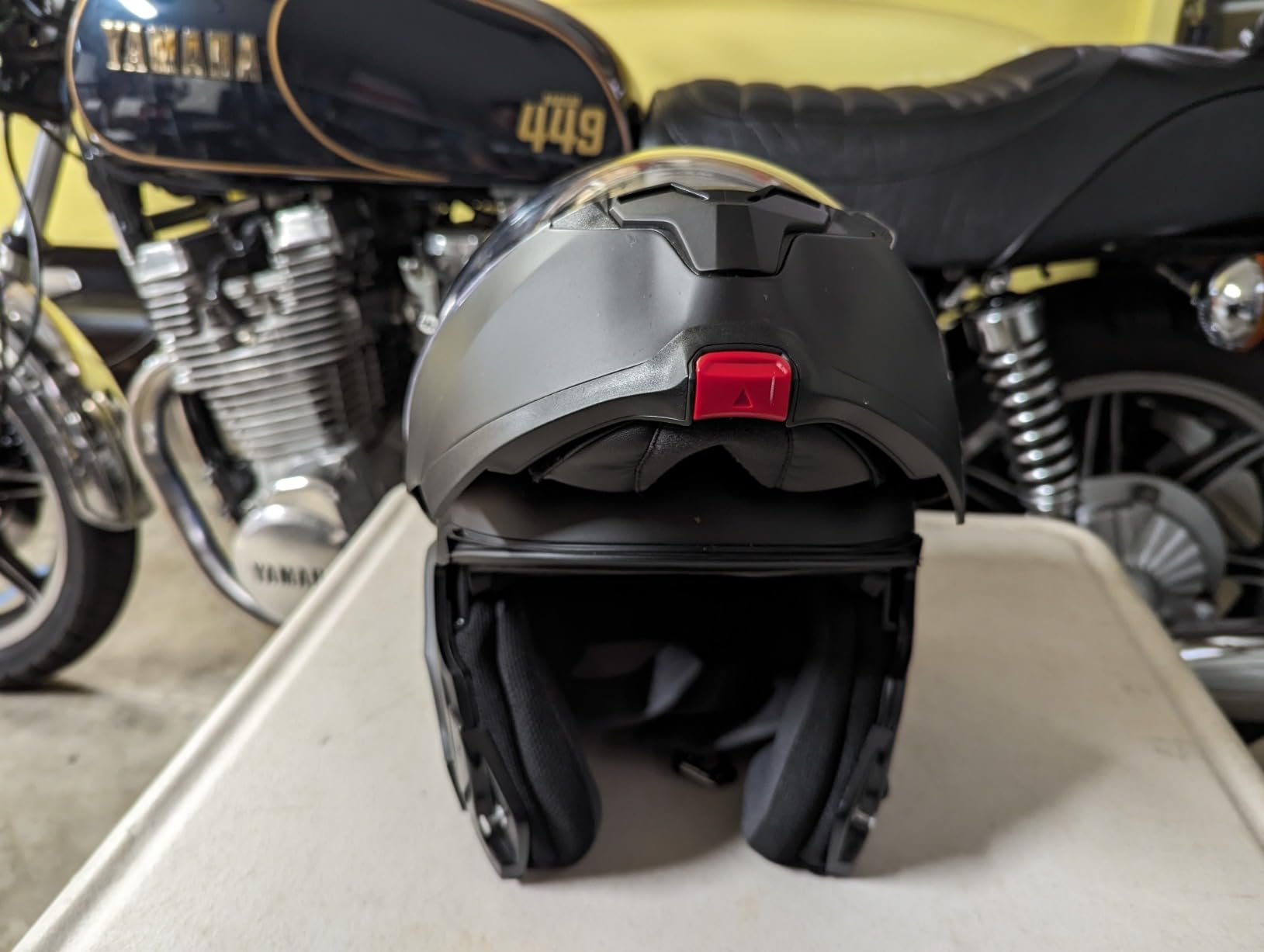 HJC C91 Solid Modular Motorcycle Helmet with HJ-17 Pinlock Shield, DOT Approved (Semi Flat Black, X-Large) customer photo 1