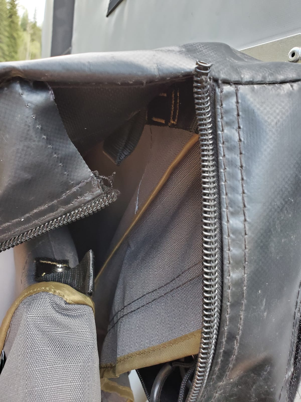 Overland Vehicle Systems 19559907 HD Nomadic 270 LT Awning Driver Side | 80 Sq Ft of Coverage | Dark Gray Fabric with Black Travel Cover Included | Twist and Lock Technology | Heat-Sealed Seams customer photo 1