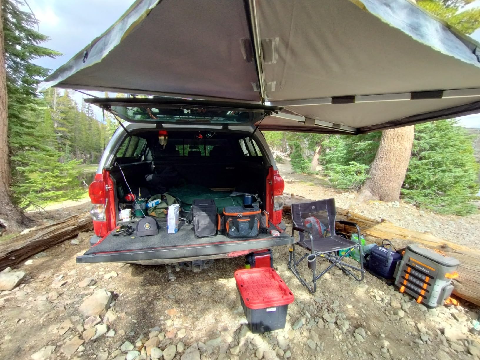 Overland Vehicle Systems 19569907 HD Nomadic 270 LT Awning Passenger Side, 80 Sq Ft of Coverage, Twist and Lock Technology, Weather-Resistant customer photo 1