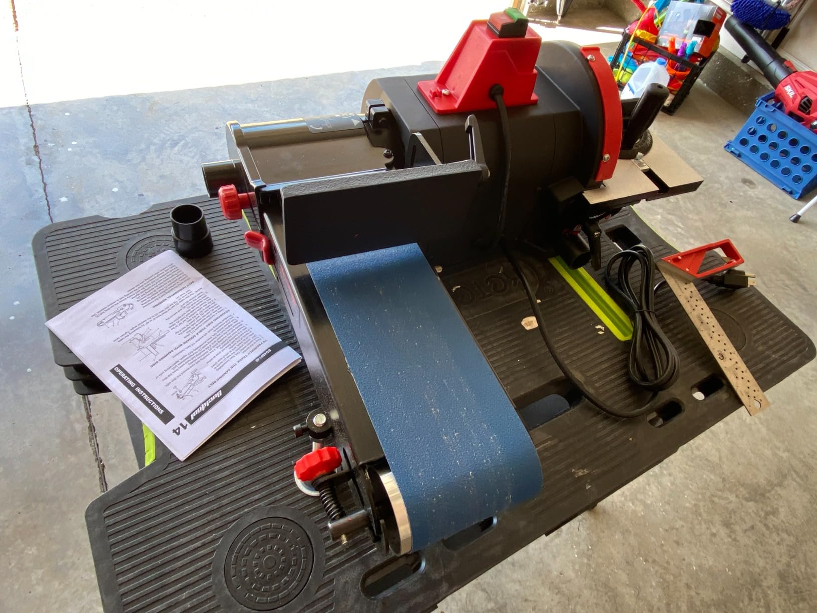 BUCKTOOL Pro 1HP Bench Belt Sander for Metal Working, 4 x 36 in. Belt and 8 in. Disc Sander, BD4801-M customer photo 1