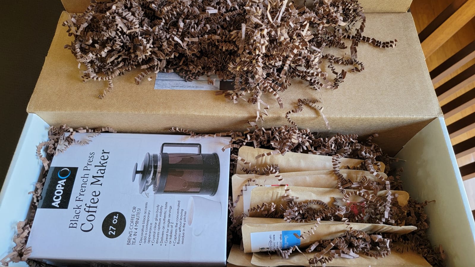 Coffee Gift Box Set 8 Assorted Coffees 2oz plus 1 French Press Glass Coffee Maker. Amazing coffees from all over the world. customer photo 1
