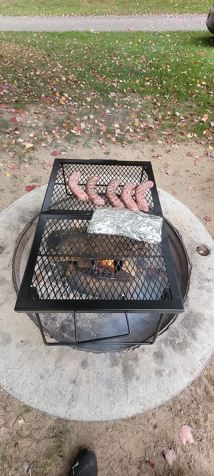 REDCAMP Folding Campfire Grill Heavy Duty Steel Grate, Portable Over Fire Camp Grill for Outdoor Open Flame Cooking Large customer photo 1