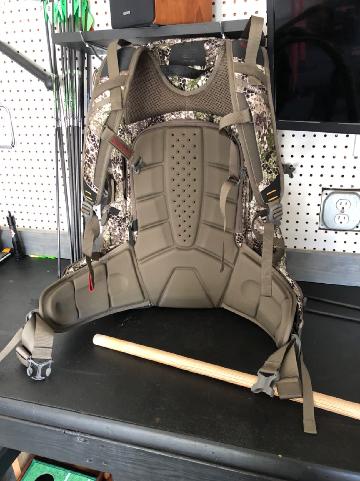 Badlands 2200 - Hunting Pack w/Built-In Meat Hauler | Featuring a quick-deploy meat shelf and supportive suspension to distribute heavy loads comfortably customer photo 1