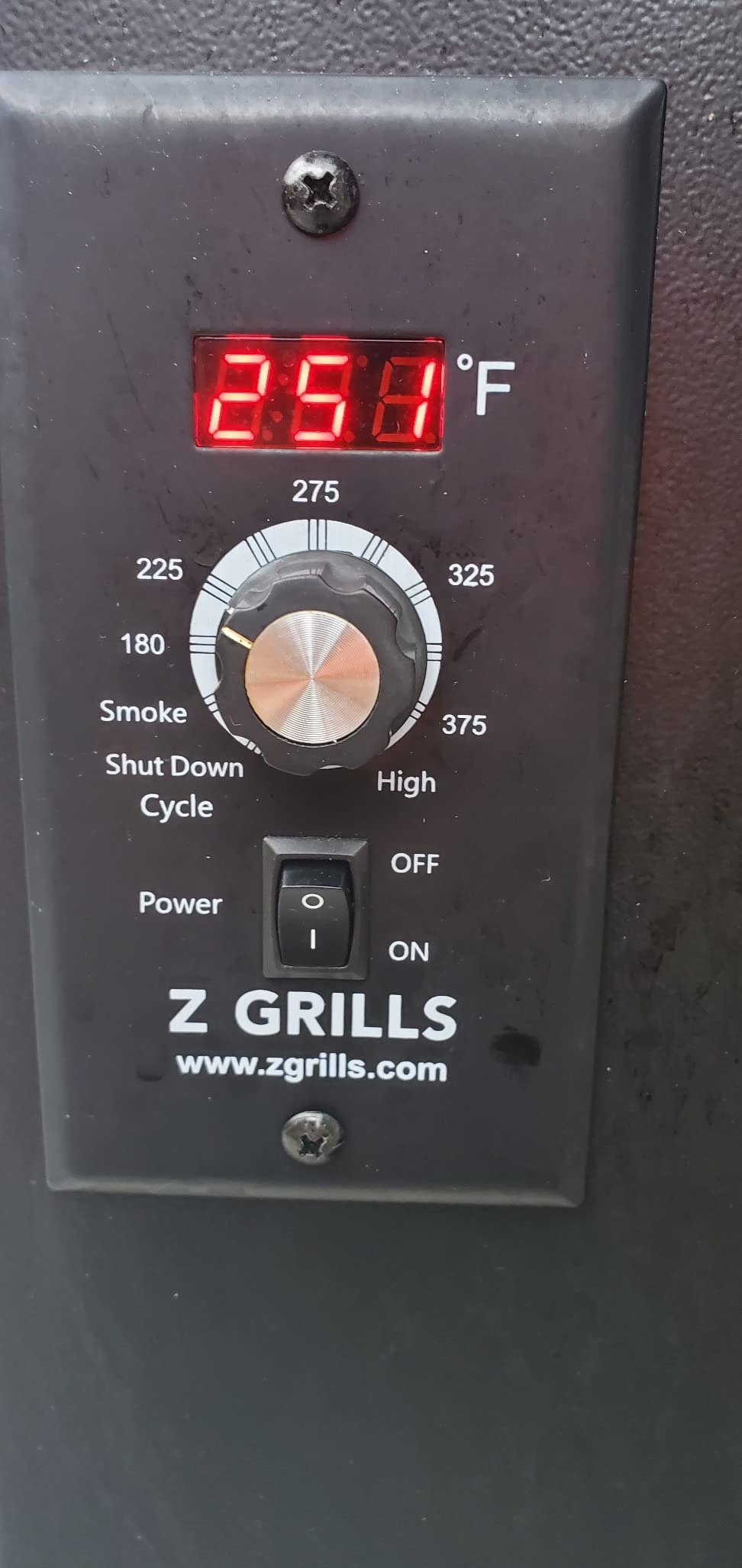 Z GRILLS ZPG-550B2 Wood Pellet Grill & Smoker with PID 3.0 Controller, 553 sq in Cooking Area, Meat Probe, Hopper Cleanout, 8 in 1 BBQ Grill Outdoor Auto Temperature Control, Black customer photo 2