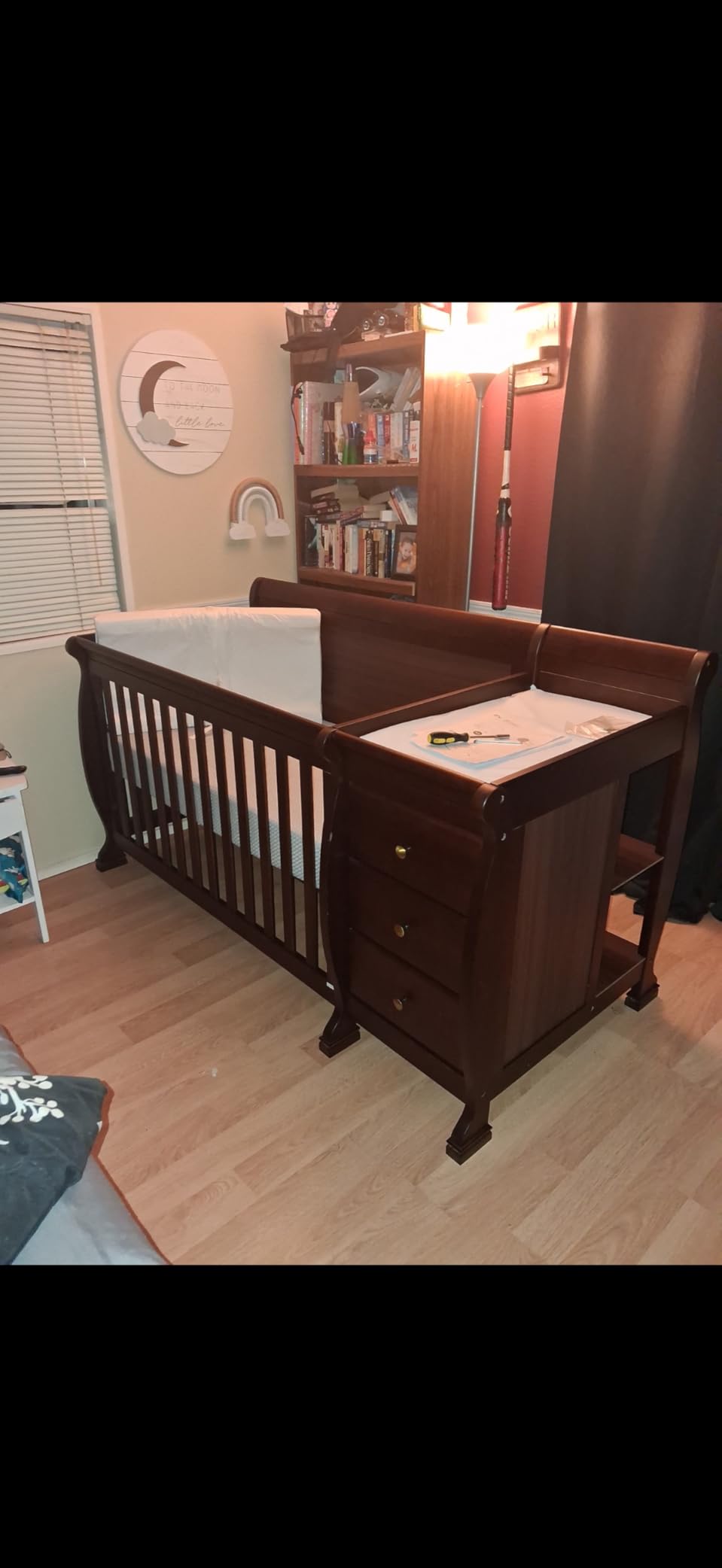 DaVinci Kalani 4-in-1 Convertible Crib and Changer Combo in White | GREENGUARD Gold Certified customer photo 1