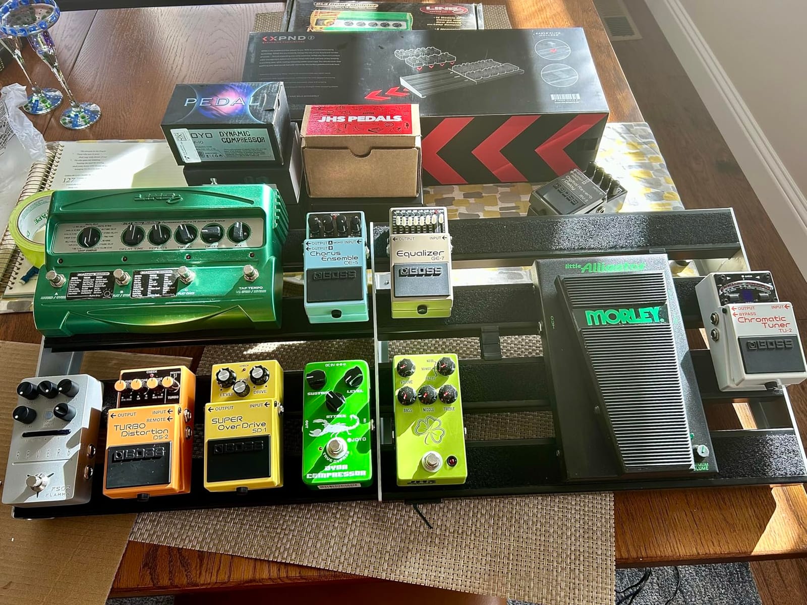 D'Addario Xpnd Pedalboard - 1 (PW-XPNDPB-01) | D'Addario XPND pedalboard gear offers expandable setup, durable transport, clean cable routing and stage-ready organization. customer photo 2
