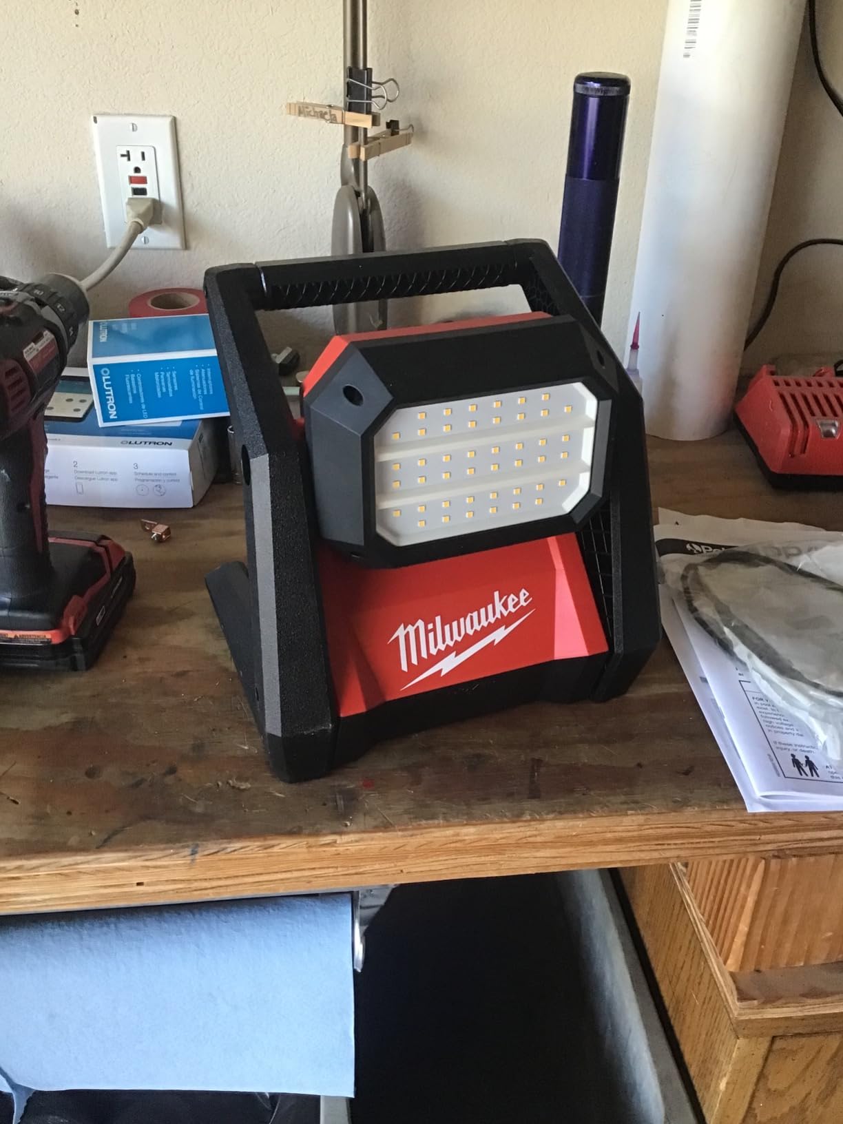 Milwaukee 2366-20 M18 ROVER Compact Lithium-Ion Dual Power 4000 Lumens Corded/Cordless LED Flood Light (Tool Only) customer photo 2