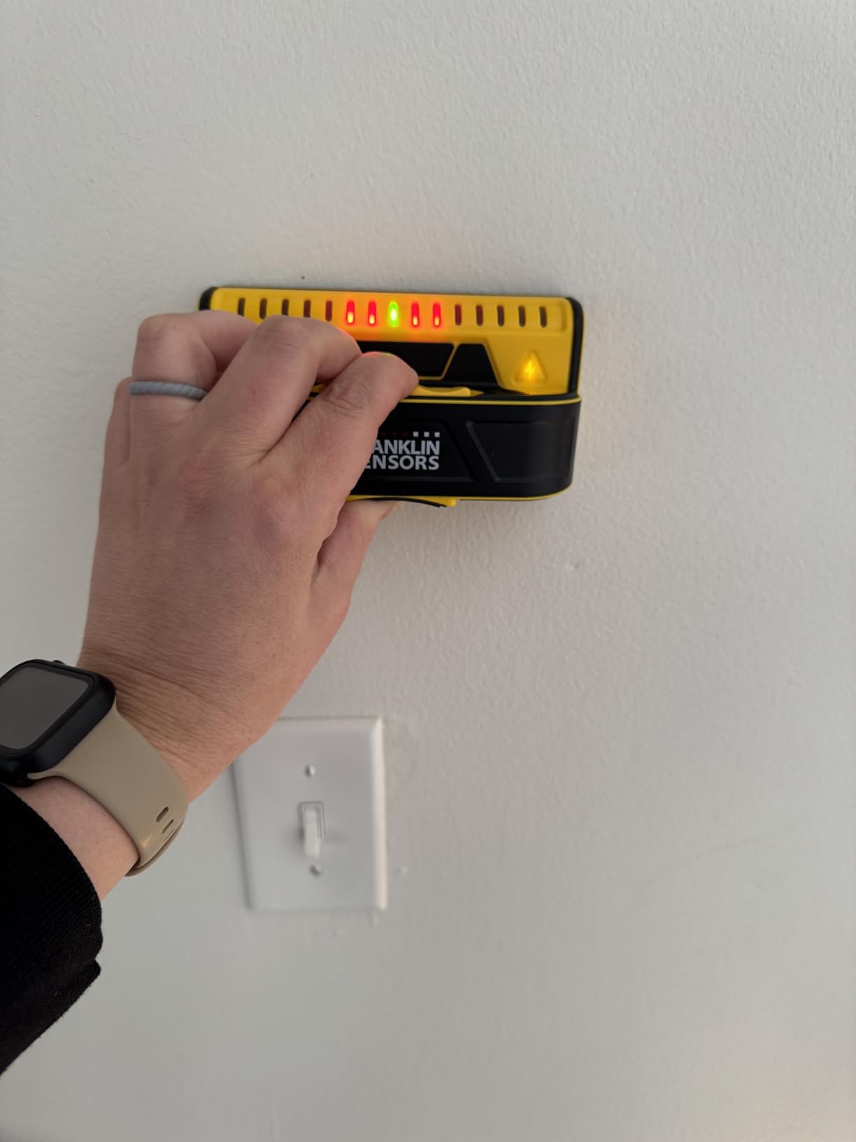 Franklin Sensors ProSensor M150/X990 Stud Finder with Live Wire Detection, 9-Sensor Wall Scanner customer photo 2