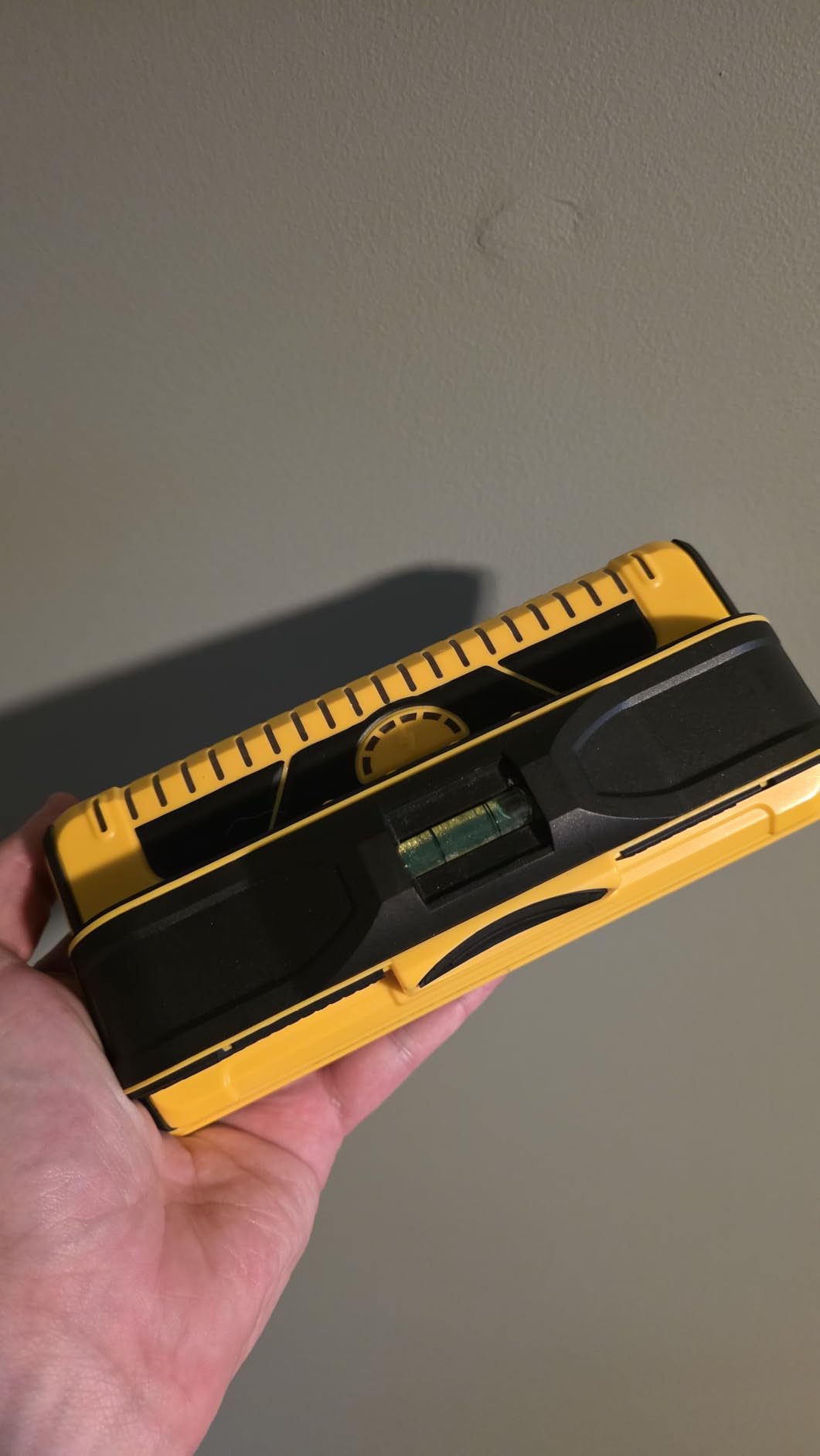 Franklin Sensors Prosensor M210 Stud Finder with Live Wire Detection, 13-Sensor Wall Scanner customer photo 1