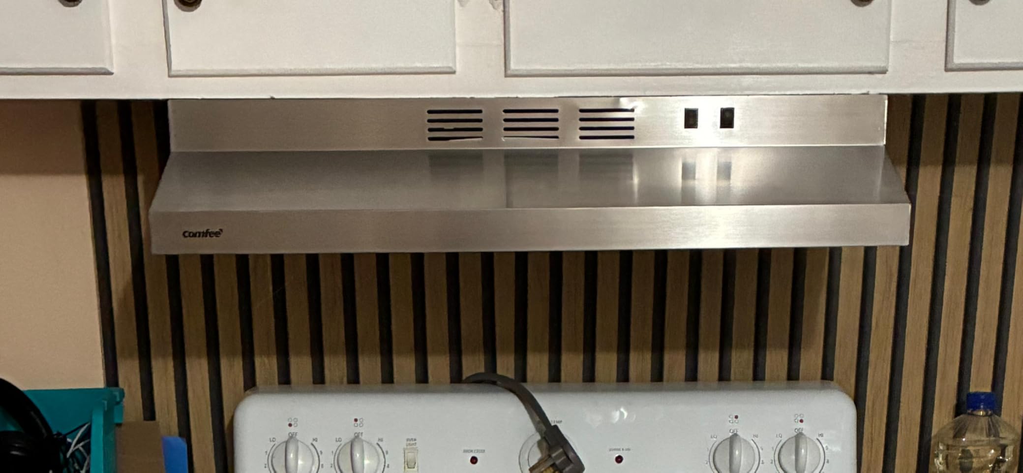 COMFEE' Range Hood 30 Inch Under Cabinet 200 CFM Ducted/Ductless | Durable Stainless Steel Slim Design with 2-Speed Exhaust Fan, 2 Washable Reusable filters customer photo 1