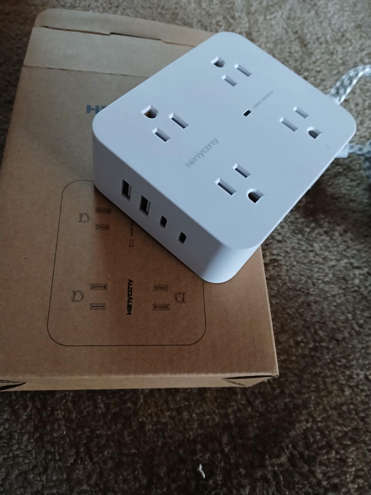 HANYCONY Surge Protector Power Strip, 1080J, 5 Ft Braided Extension Cord | 8 Outlets 4 USB Ports(2 USB C), Outlet Extender, Flat Plug, Wall Mount, Desk Charging Station, Home Office, Dorm Room ETL customer photo 1