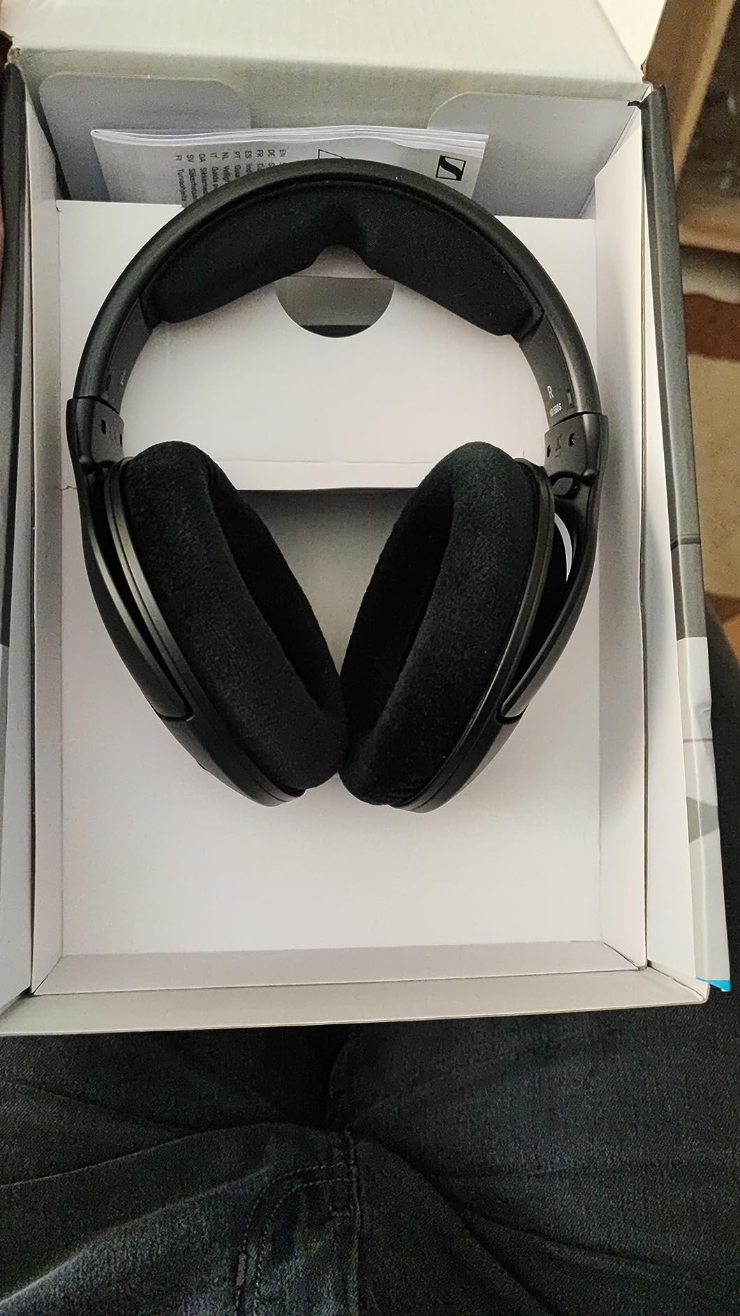 Sennheiser HD 560 S Over-The-Ear Audiophile Headphones - Neutral Frequency Response, E.A.R. Technology for Wide Sound Field, Open-Back Earcups, Detachable Cable, (Black) (HD 560S) (Renewed) customer photo 1
