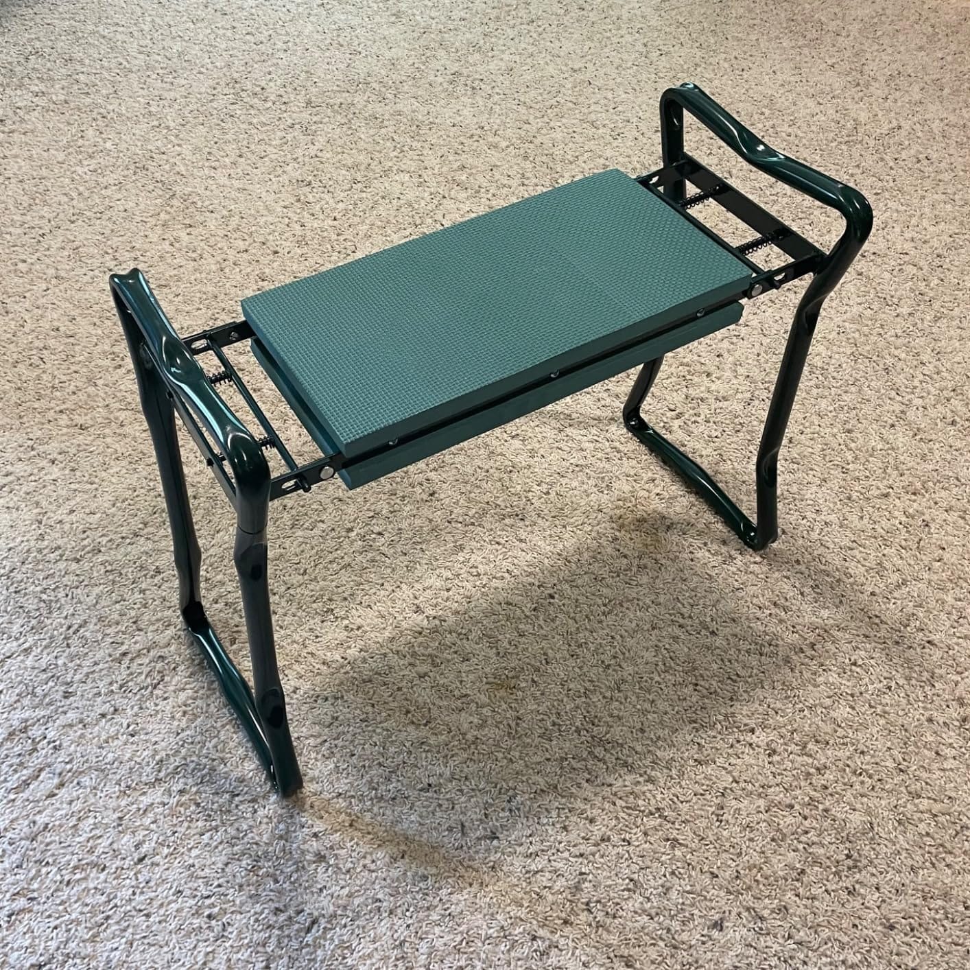 KVR Upgraded Garden Kneeler and Seat with Thicken & Widen Soft Kneeling Pad, Heavy Duty Foldable Gardener Stool with 2 Tool Pouches customer photo 2