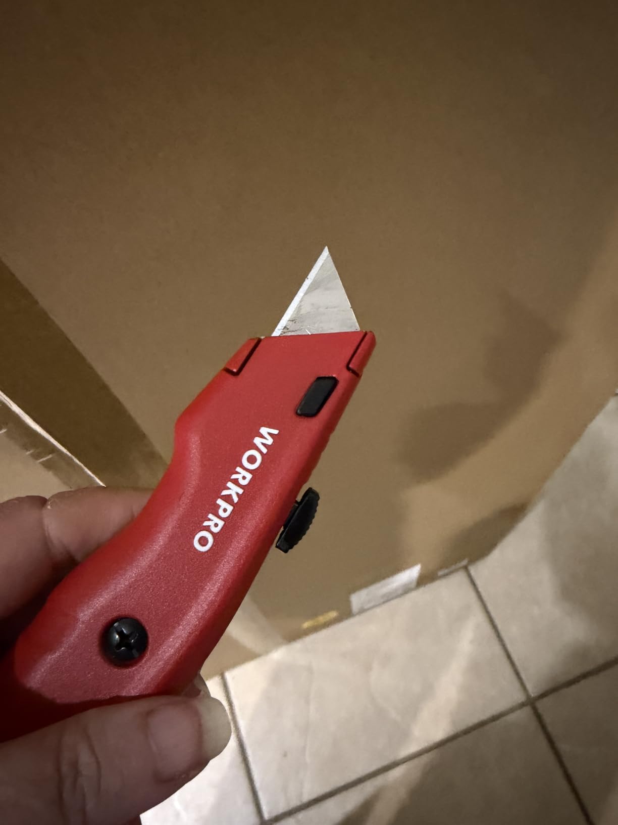 WORKPRO Premium Utility Knife, Retractable All Metal Heavy Duty Box Cutter, Quick Change Blade Razor Knife, with 10 Extra Blades customer photo 2