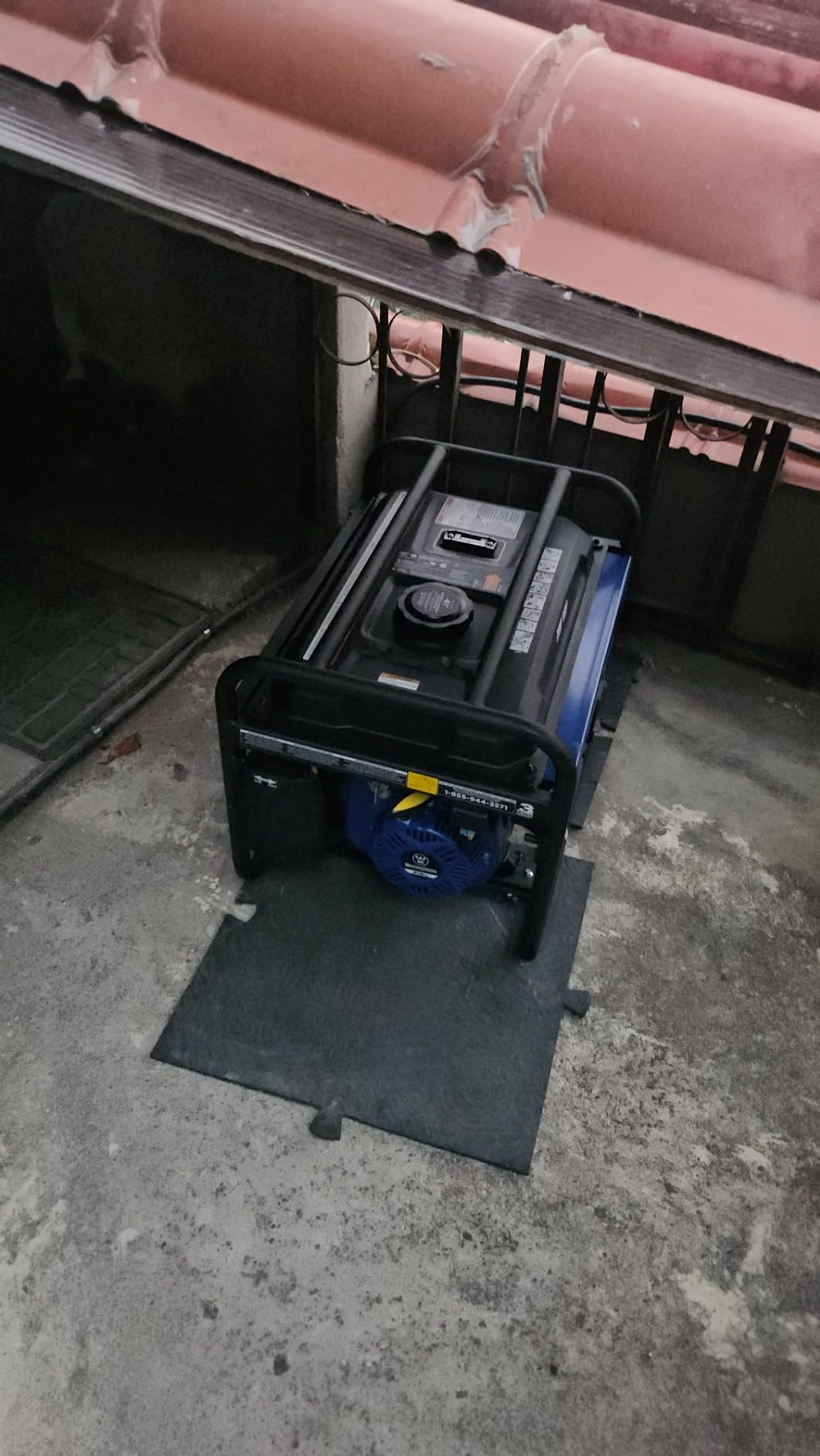 Westinghouse 4650 Peak Watt Portable Generator, RV Ready 30A Outlet, Gas Powered, CO Sensor customer photo 1