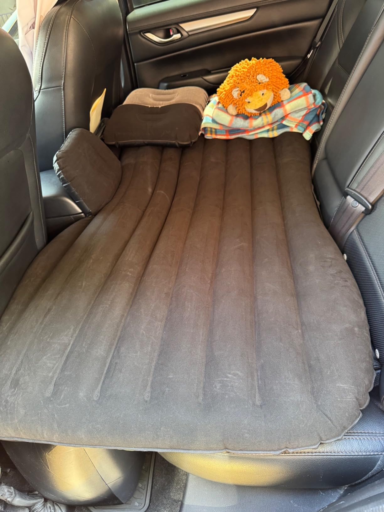 Car Bed,Camping Mattress for Car,Travel Sleeping Bed Inflatable Mattress | Fits Most Car Models,Camping,Travel,Outdoor Necessities,with 2 Pillows,Portable,Lightweight Folded, Easy to Carry,Black customer photo 2