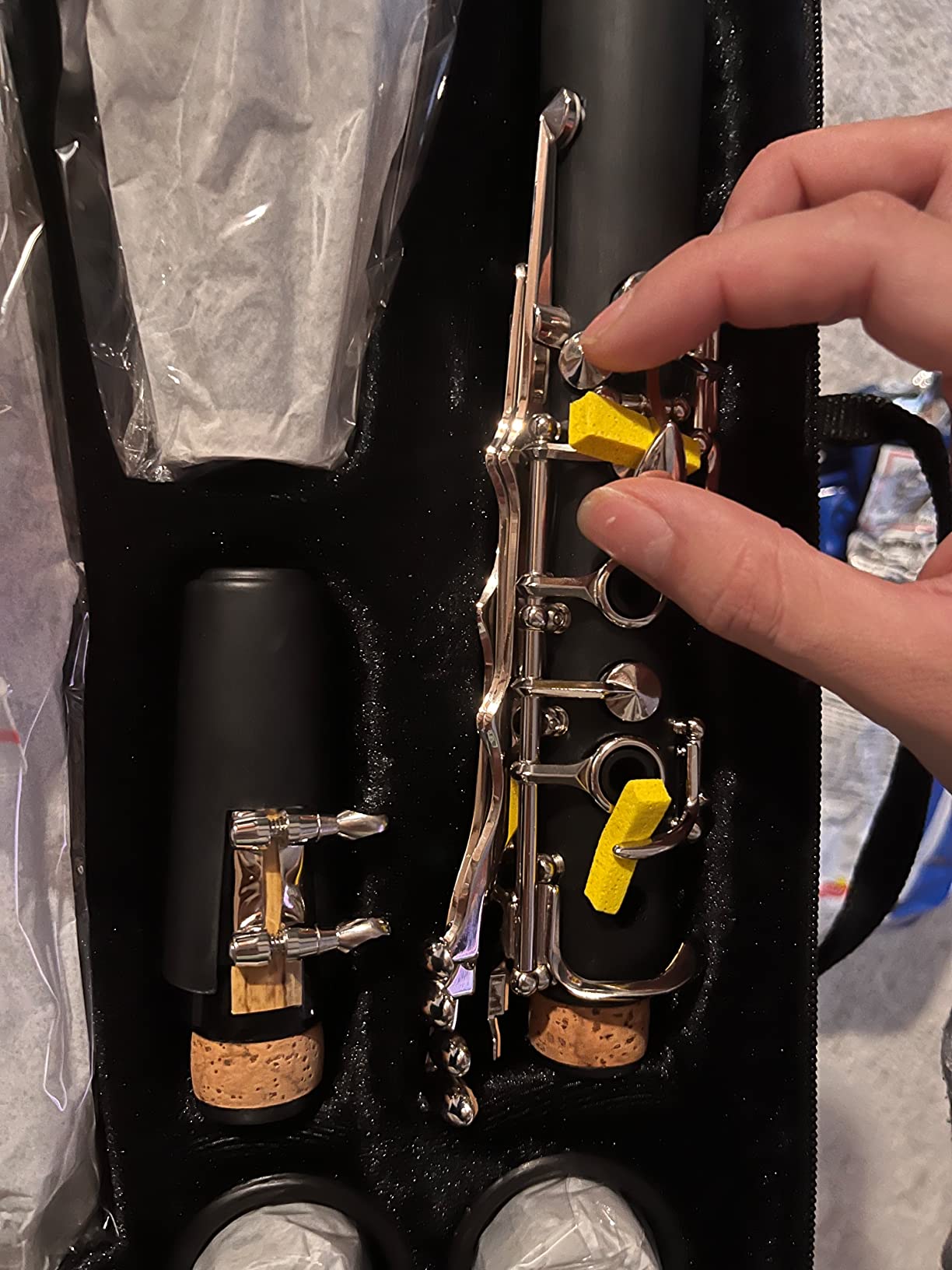 Glory GLY-PBK Professional Ebonite Bb Clarinet with 10 Reeds, Stand, Hard Case, Cleaning Cloth, Cork grease, Mouthpiece Brush and Pad Brush, Black customer photo 1
