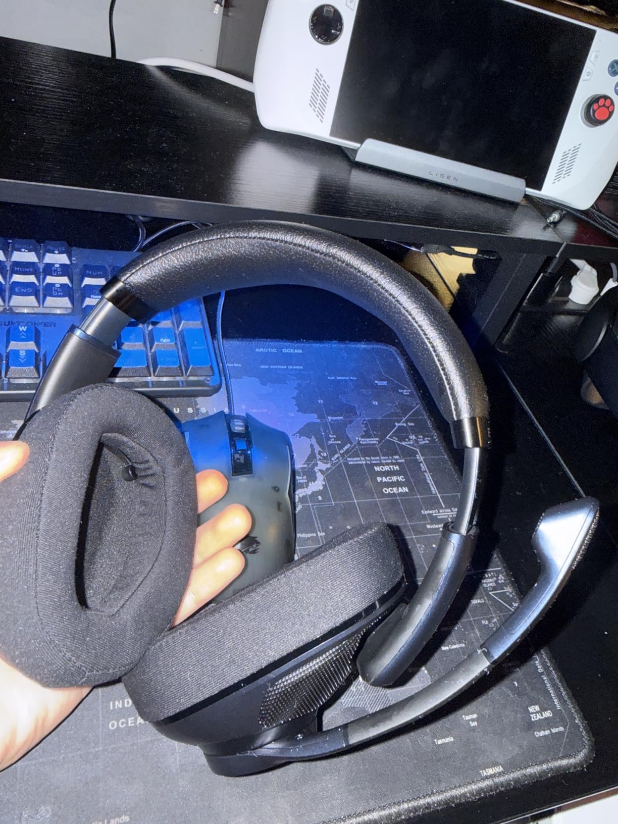 EPOS H6Pro Open Acoustic Gaming Headset with Mic - Lightweight Headband, Comfortable & Durable Design - Compatible with Xbox, PS4/PS5 & PC/Windows - Black customer photo 1
