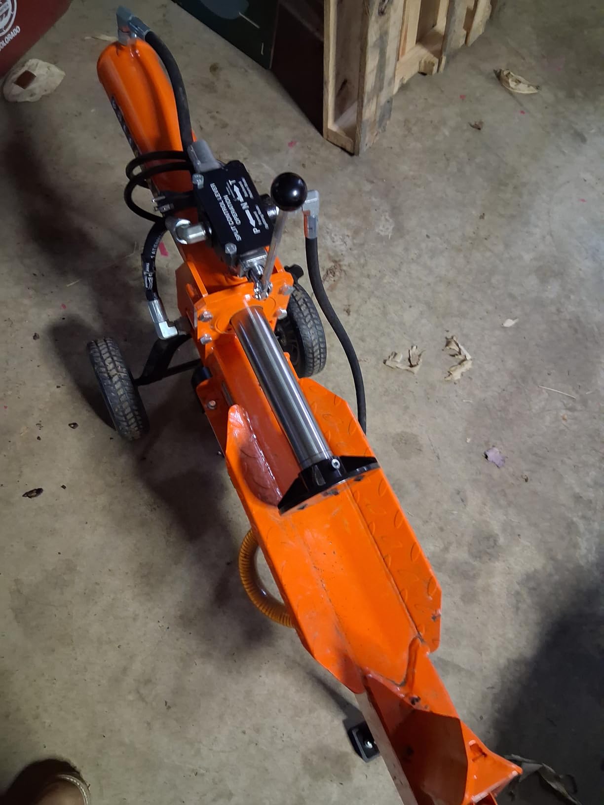 SuperHandy Log Splitter Portable Electric 14 Ton Rapid Auto Return Hydraulic Ram System Bucher Gear Pump 2.5eHP 15Amp Motor Horizontal Full Beam Steel Wedge Firewood Splitting customer photo 1