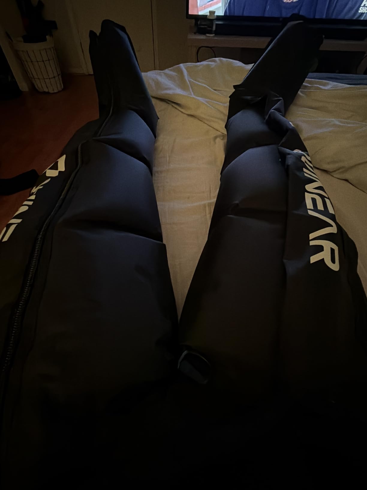 QUINEAR Leg Recovery Compression System for Athlete Post Workout, Professional Sequential Device for Massage Therapy, Foot and Leg Recovery Boots, Improve Circulation Reduce Muscle Soreness (Medium) customer photo 1