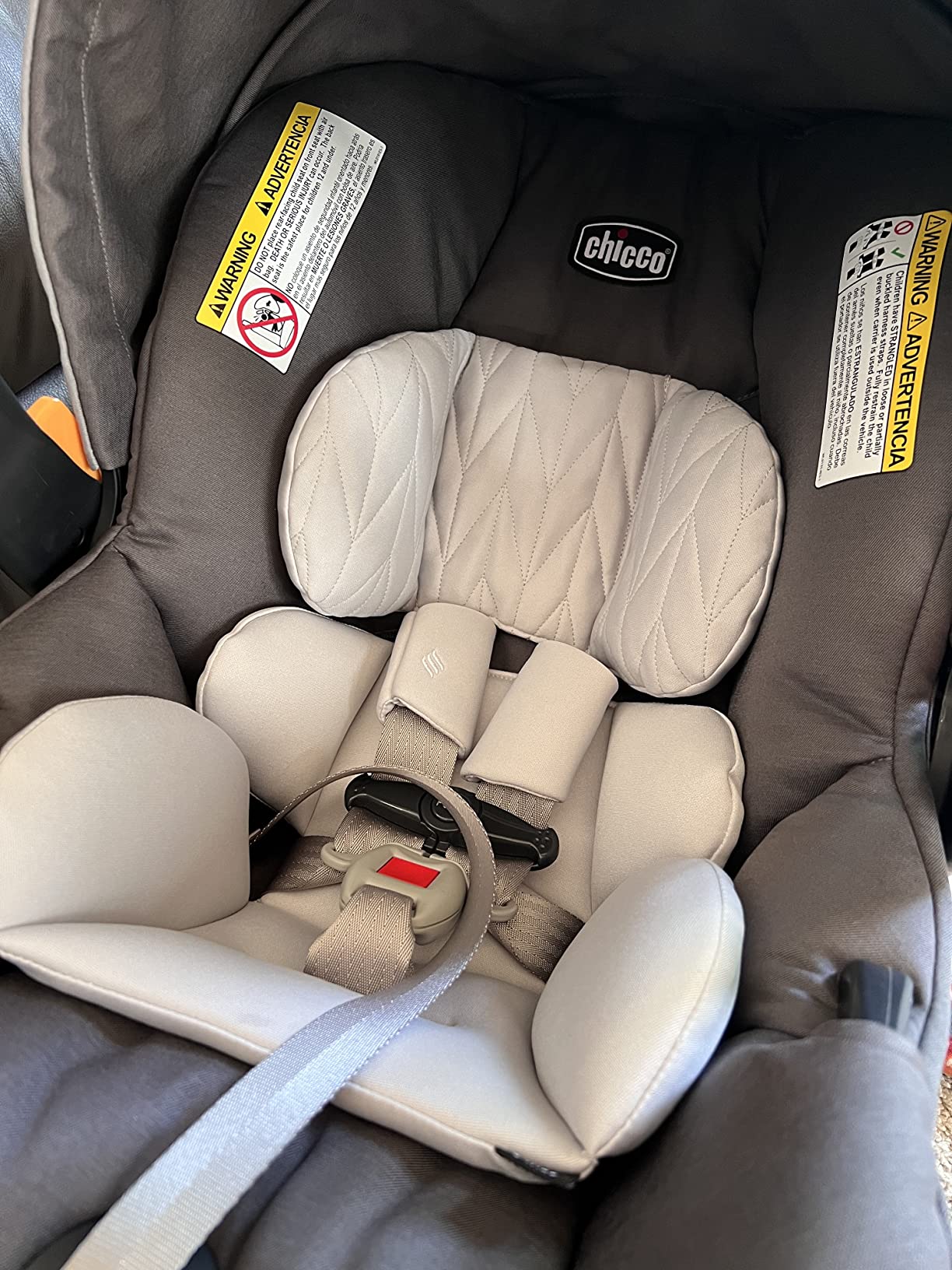 Chicco KeyFit 30 ClearTex Rear-Facing Infant Car Seat with Base, Slate, 4-30 lbs, flame retardant-free, GREENGUARD Gold, infant car seat insert, stroller compatible customer photo 2