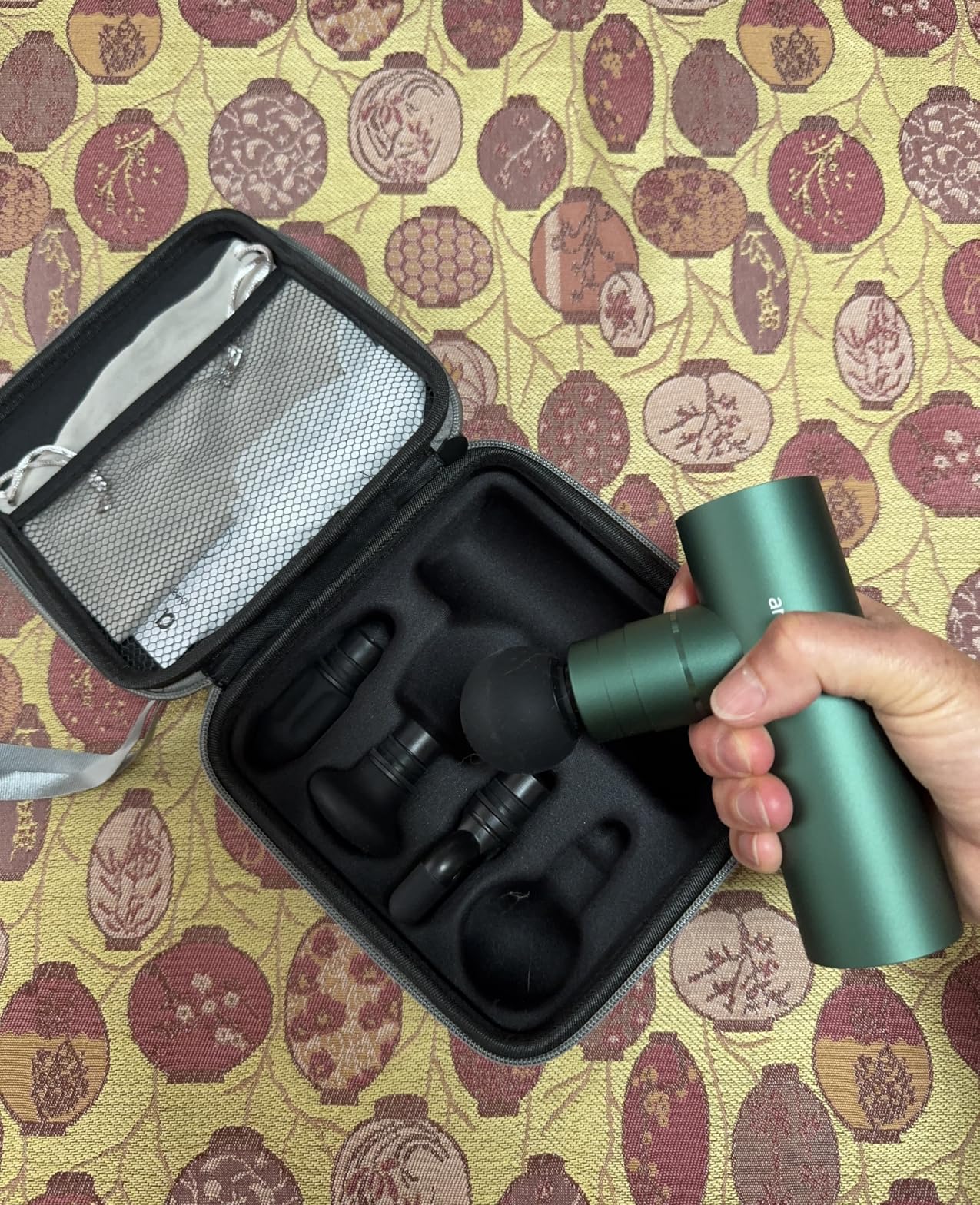 arboleaf Mini Massage Gun Deep Tissue, Portable Percussion Muscle Massager | Small Yet Powerful Full-Metal Design with a Quiet Brushless Motor for Deep Muscle Relief at Home, the Gym, or While Traveling customer photo 1