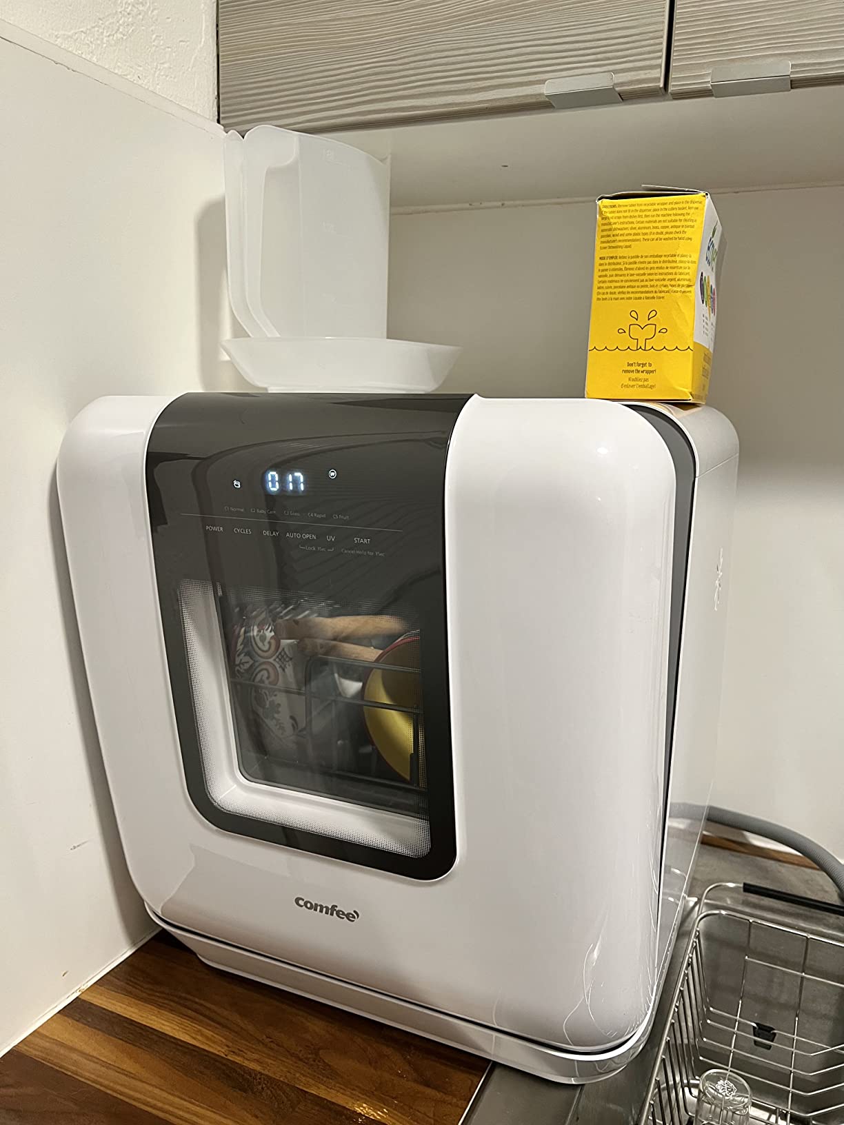 COMFEE' Countertop Dishwasher, Portable Dishwasher with 6L Built-in Water Tank, Mini Dishwasher with More Space Inside, 7 Programs, UV Hygiene & Auto Door Open, for Apartments, Dorms & RVs, White customer photo 2