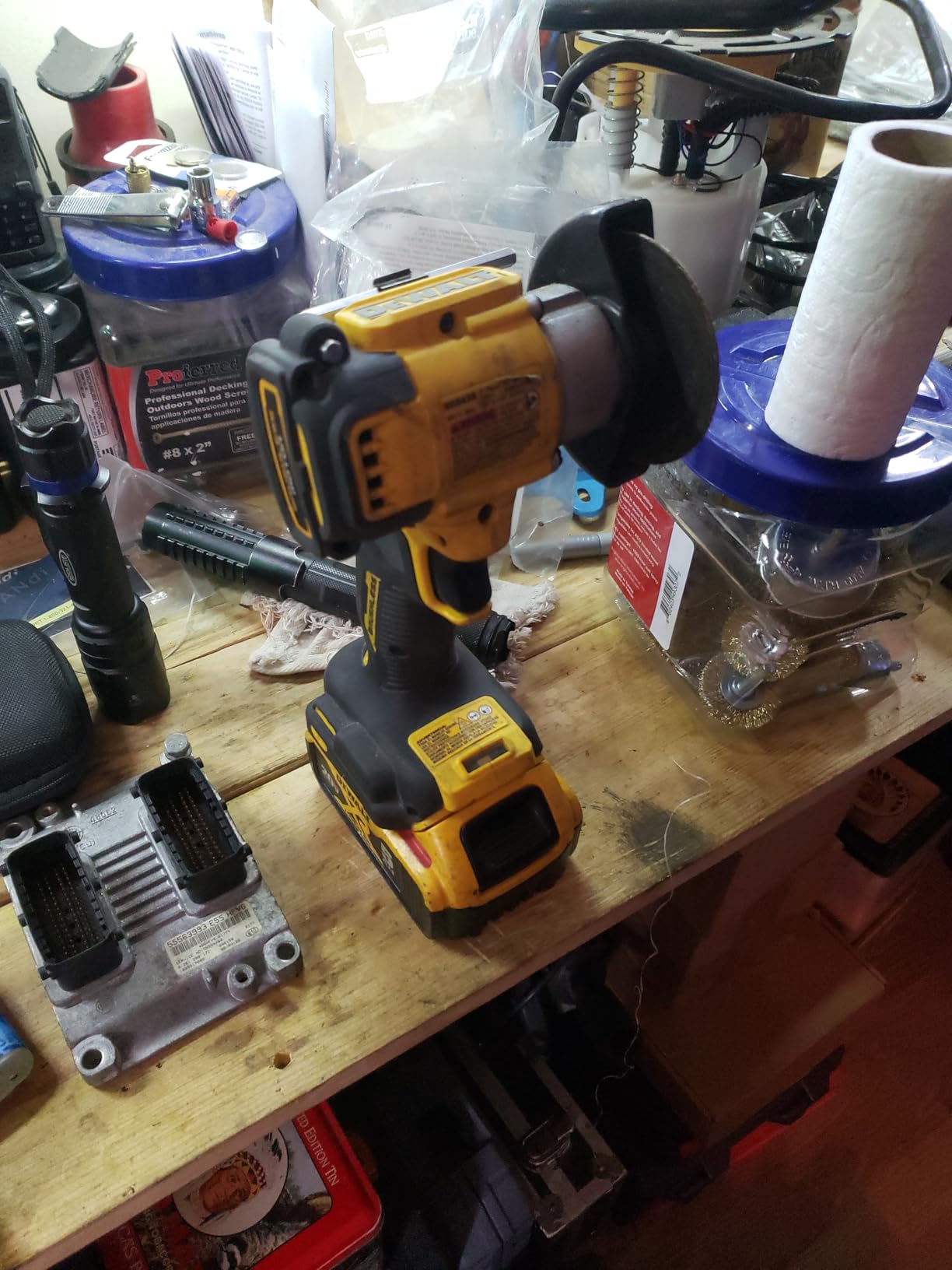 DEWALT 20V MAX XR Cut Off Tool, Brushless and Compact, Bare Tool Only (DCS438B) customer photo 2