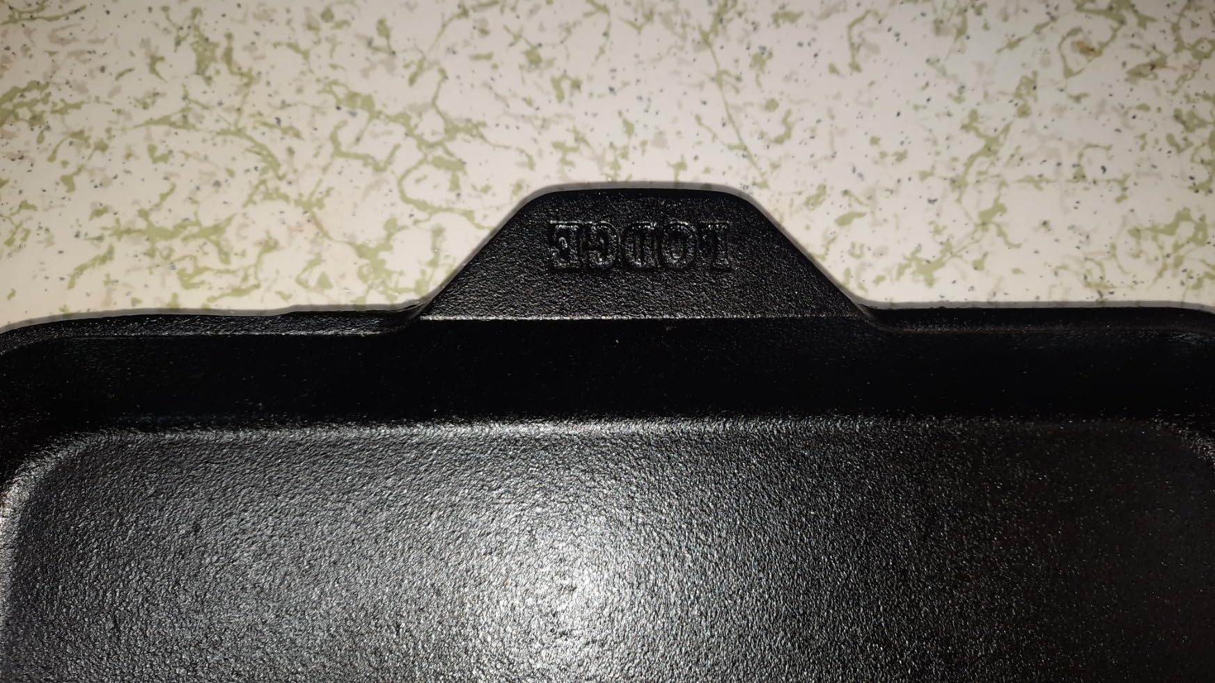 Lodge Pre-Seasoned Cast Iron Square Griddle, PFAS-Free, 11 Inches | Cast Iron for Pancakes, Eggs, Bacon & Grilling Favorites, Durable & Even Heat Distribution, Non-Toxic, Made in USA customer photo 2