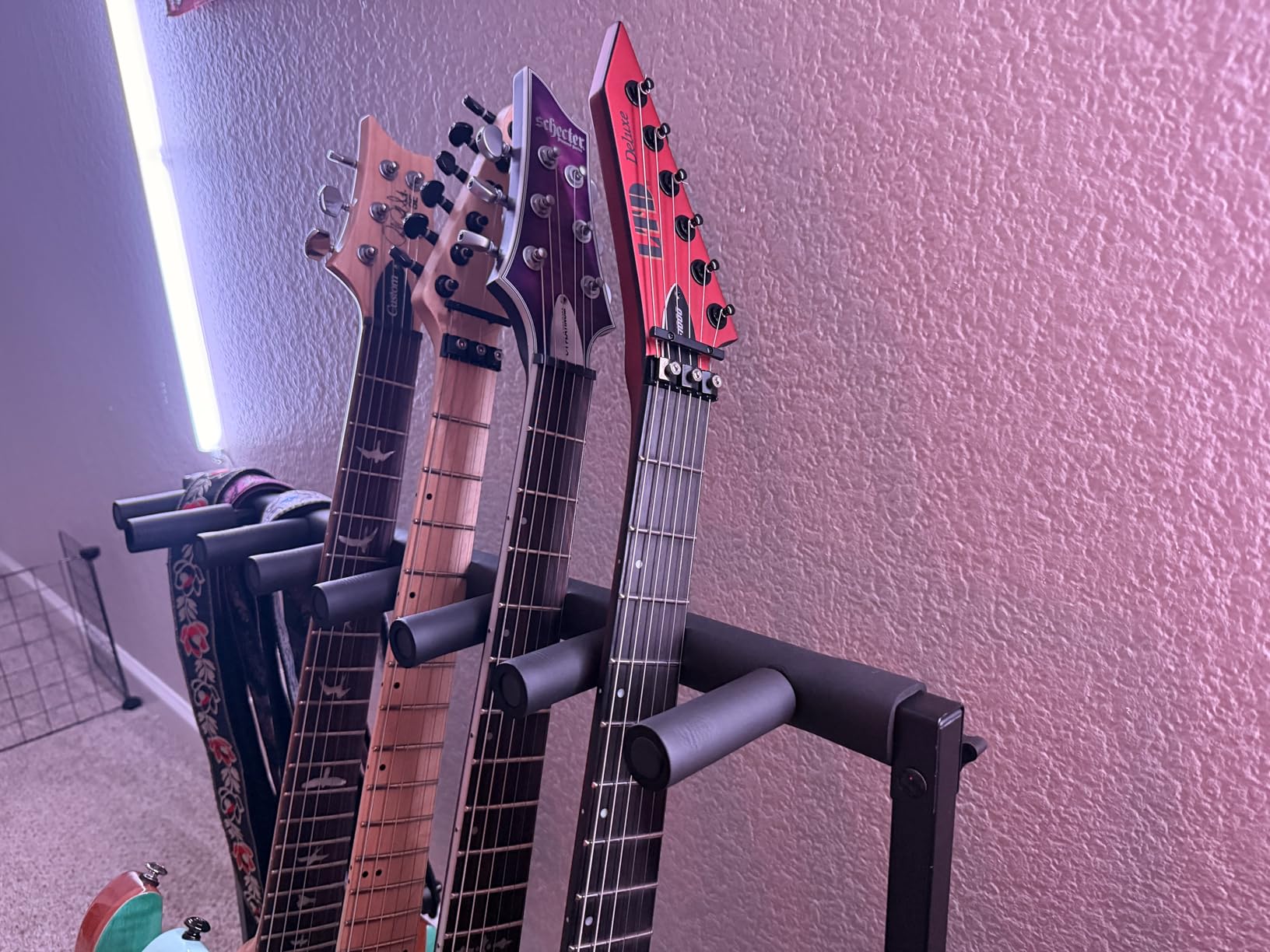 Gator Rok-It Collapsible Folding Guitar Rack Stand for 7 Guitars - Fits Acoustic, Electric, or Bass Guitars - Portable, Durable, Space-Saving Storage (RI-GTR-RACK7) customer photo 1