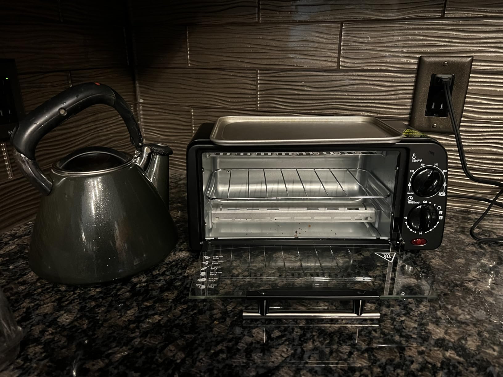 Elite Gourmet ETO236 Compact 2-Slice Toaster Oven customer photo 1