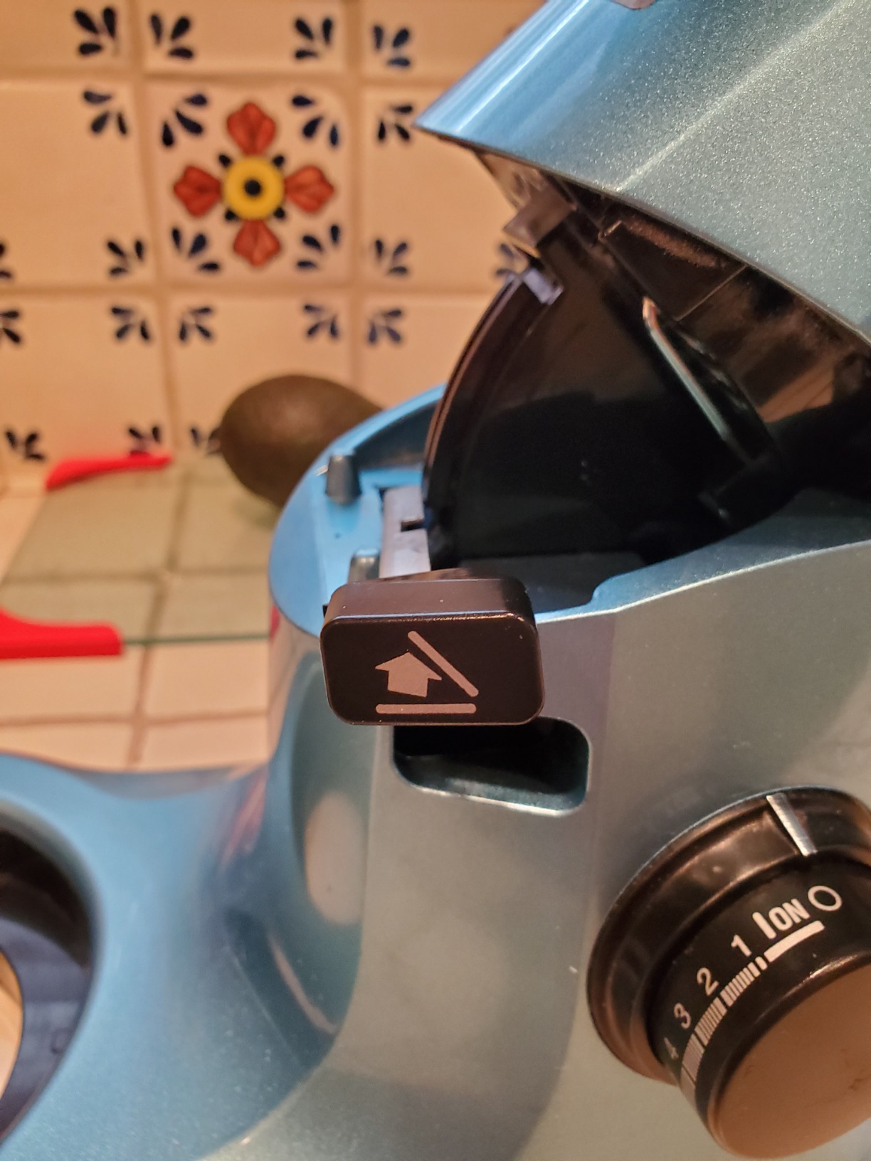Hamilton Beach 4 Qt Electric Stand Mixer With 7 Speeds, Easy-Carry Handle | Planetary Mixing For Full Bowl Coverage | Splash Guard | 300 Watts | Whisk, Flat Beater, Dough Hook | Mixing Guide | Aqua customer photo 2
