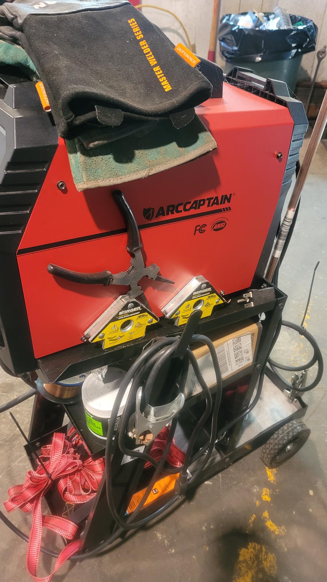 ARCCAPTAIN 200A MIG Welder 110V 220V 6 in 1 Aluminum Welding Machine MIG200 customer photo 1