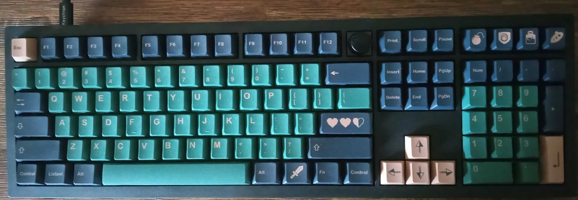 Keychron V6 Wired Custom Mechanical Keyboard Knob Version, Full-Size QMK/VIA Programmable Macro with Hot-swappable Keychron K Pro Brown Switch customer photo 1