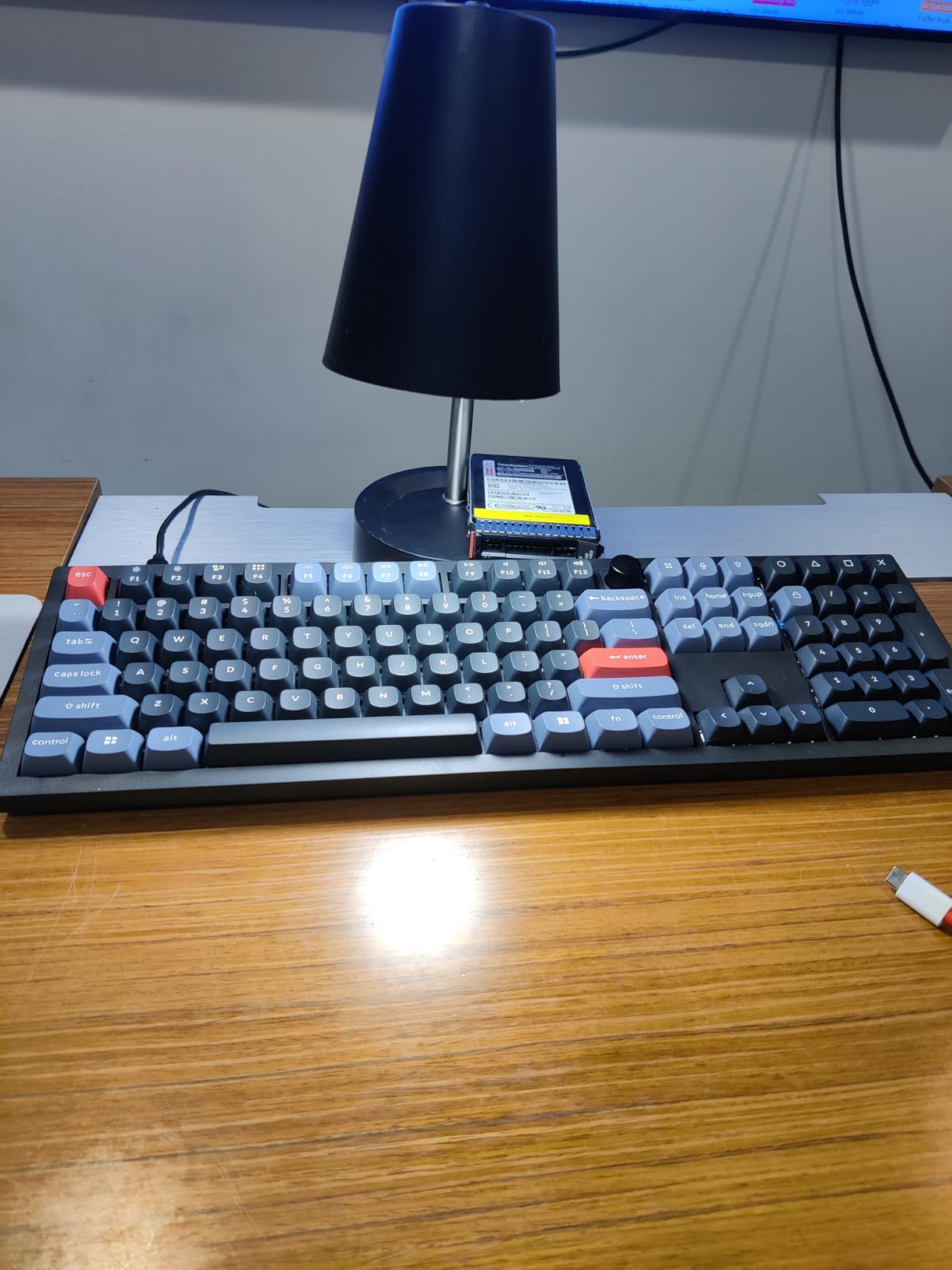 Keychron V6 Wired Custom Mechanical Keyboard Knob Version, Full-Size QMK/VIA Programmable Macro with Hot-swappable Keychron K Pro Brown Switch customer photo 2
