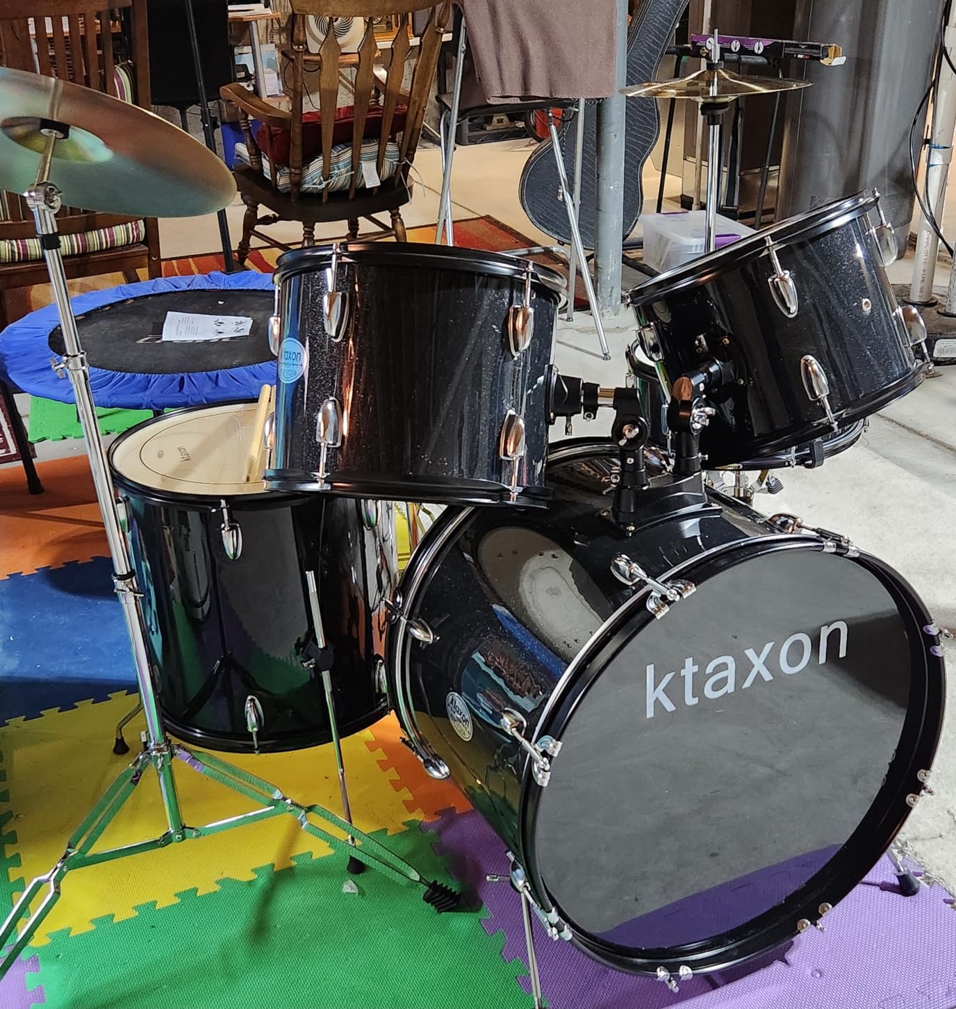 Ktaxon 22 Inch Drum Set Adult, 5-Piece Full Size Poplar Drumset, Black | Drums kit with Cymbal Stands, Hi-hat Stand, Drum Sticks, Bass Pedal, Stool, and All Accessories For Beginner Teens Student customer photo 1