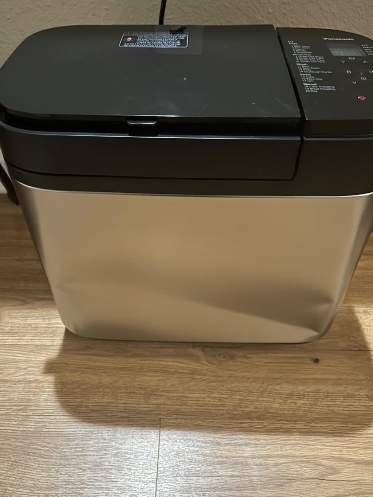 Panasonic Bread Machine, Automatic Bread Maker with 20 Presets and Advanced Temperature Sensor for Bread, Cake, and Pizza, Gluten Free Baking, Raisin Nut Dispenser - SD-R2550 customer photo 1