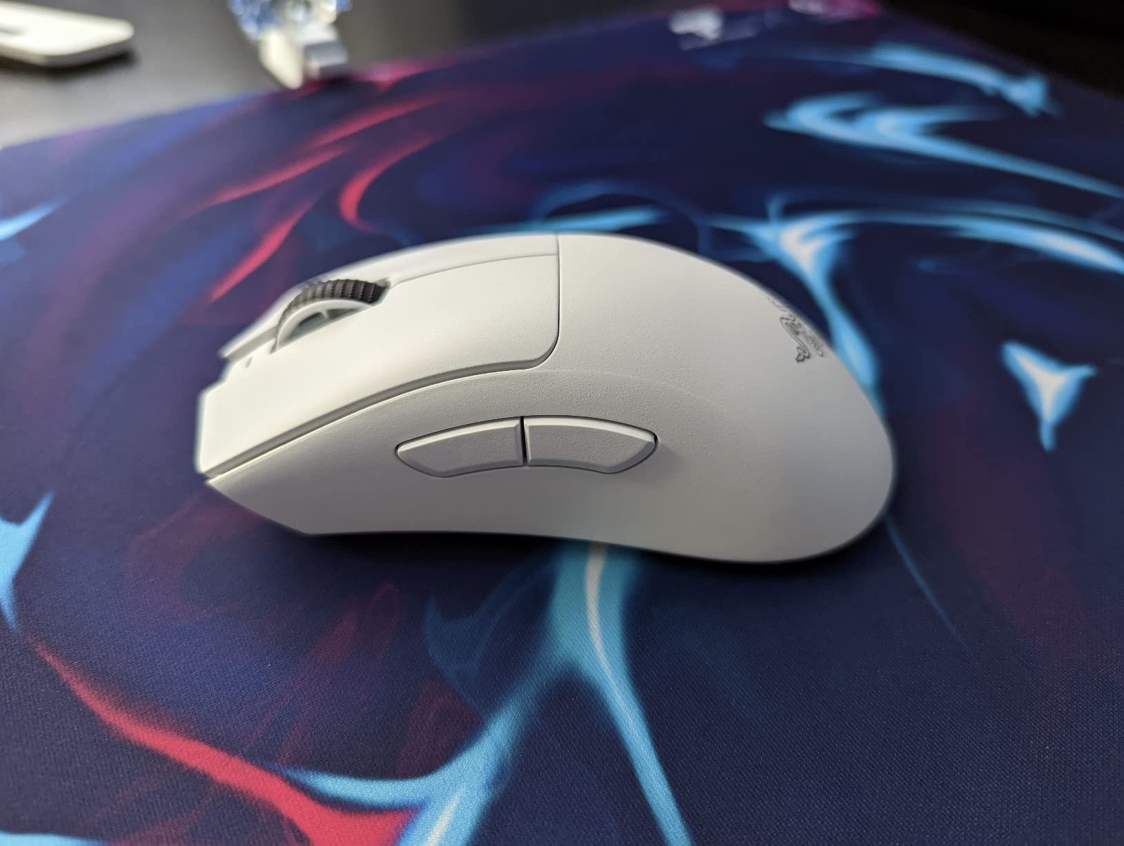 Razer DeathAdder V3 Pro Wireless Gaming Mouse, 63g, 90 Hr Battery, Black | Focus Pro 30K Optical Sensor, Fast Optical Switches Gen-3, HyperSpeed Wireless, 5 Programmable Buttons customer photo 1